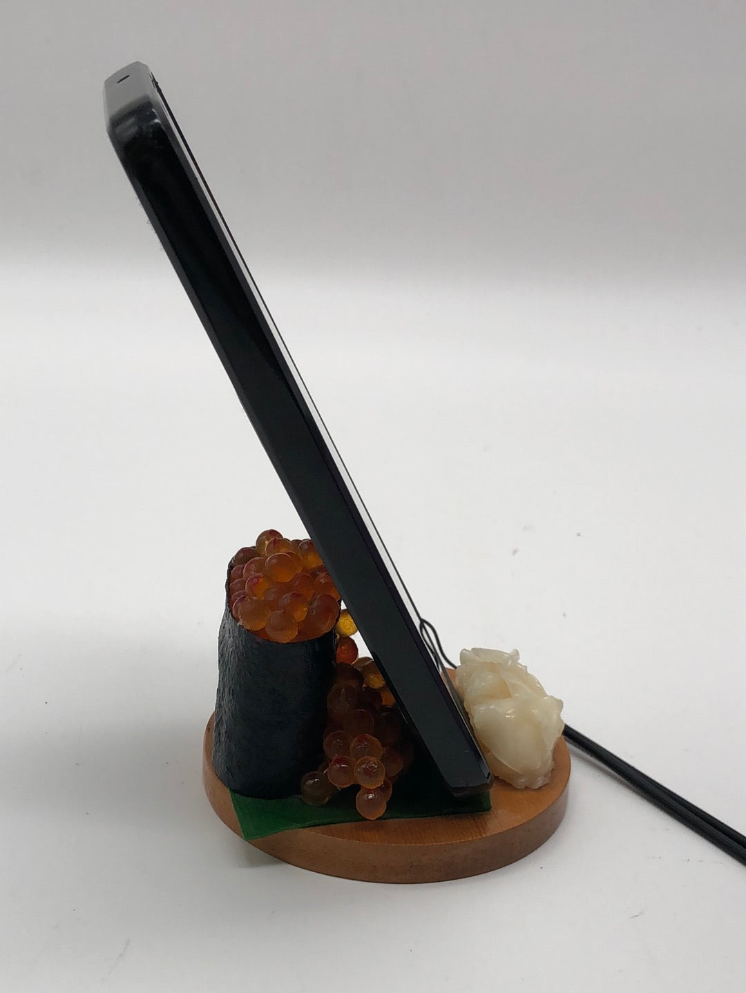 Overflowing Jewels Ikura Gunka Smartphone Stand