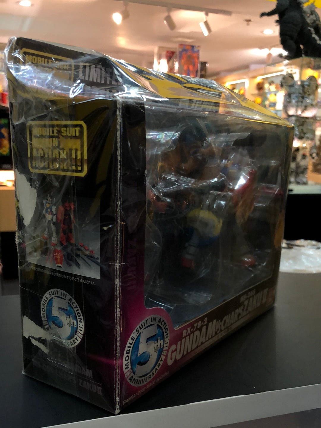 RX-78-2 Gundam Vs MS-06s Char’s Zaku II