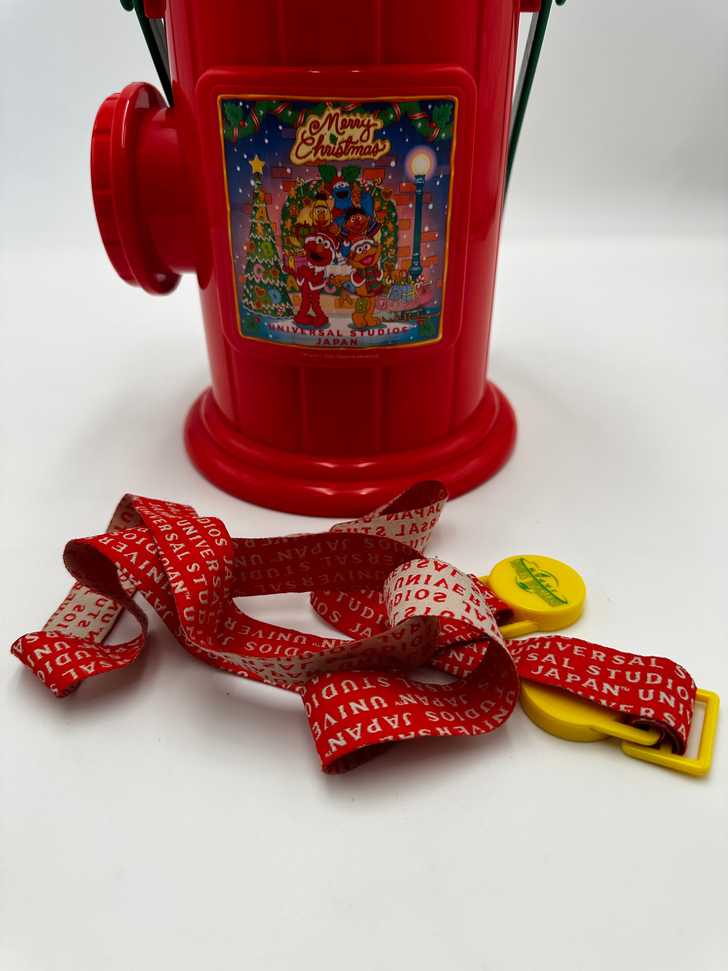 Popcorn holder universal studio japan. sesame street