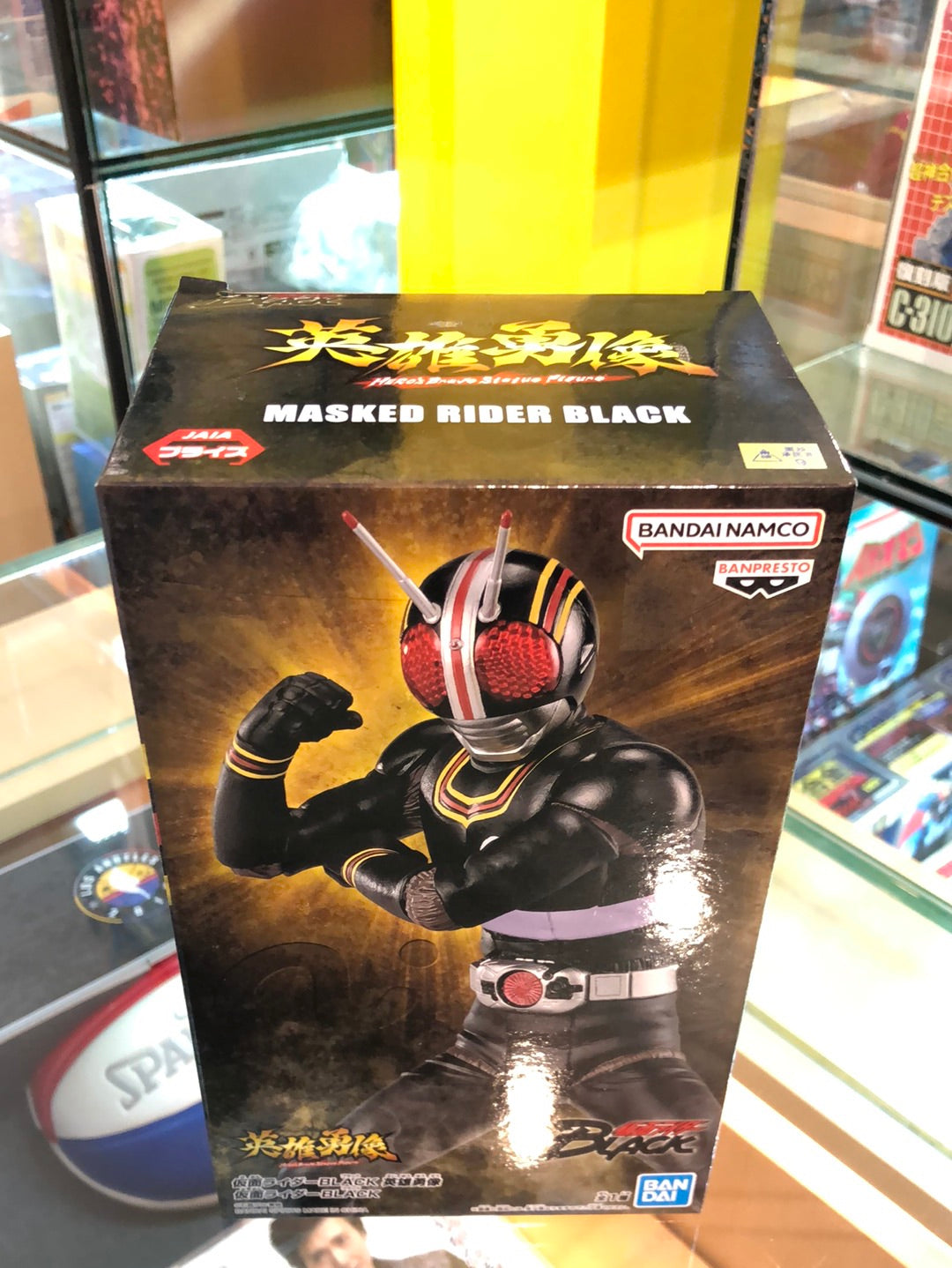 Masked rider black heros brave statue figure