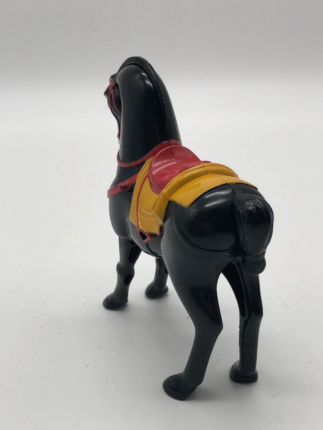 Mulan Kahn Horse disney 4 1/2” Tall Mcdonalds