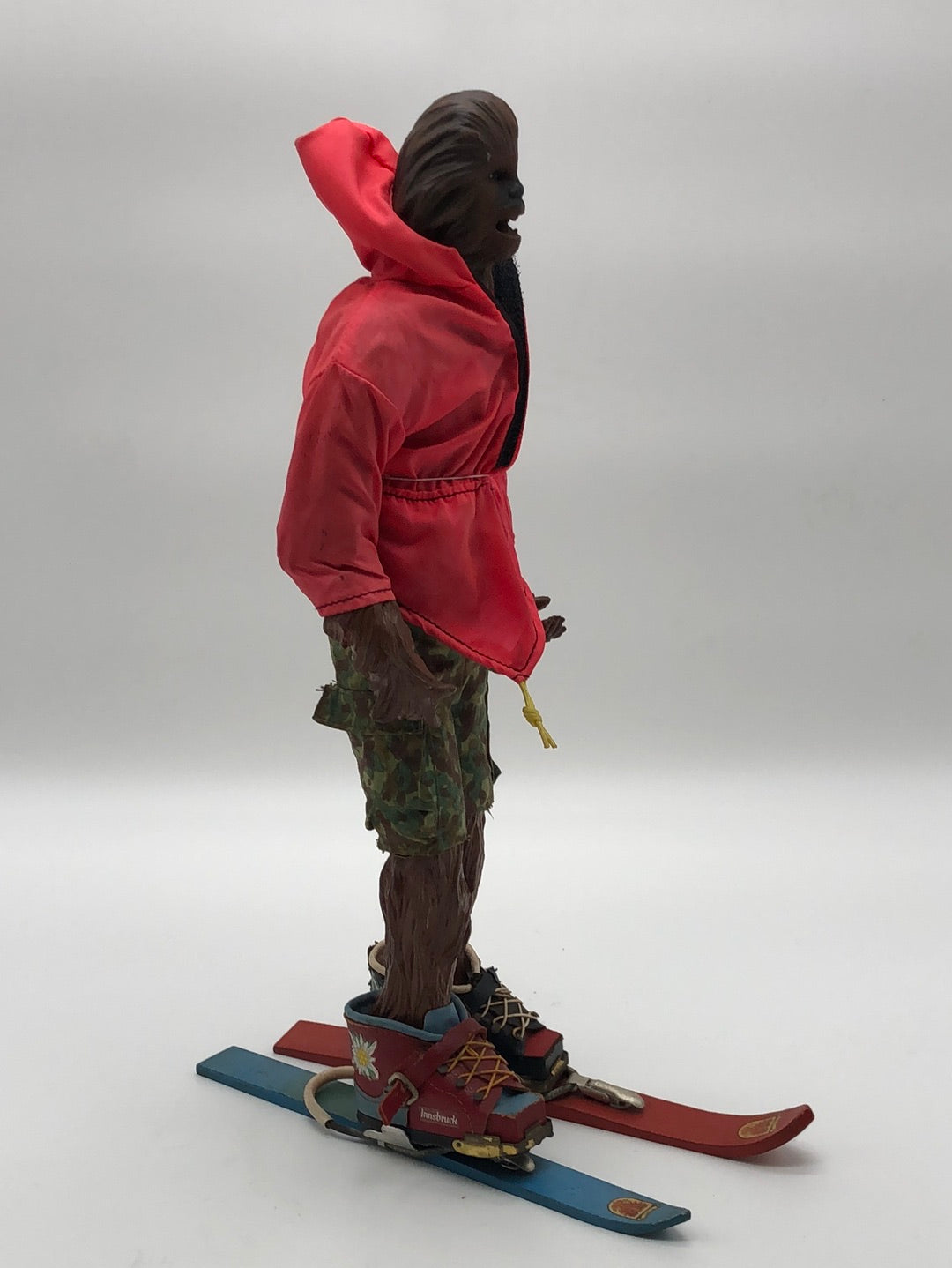 Star wars Action Figure Chewbecca ice skating