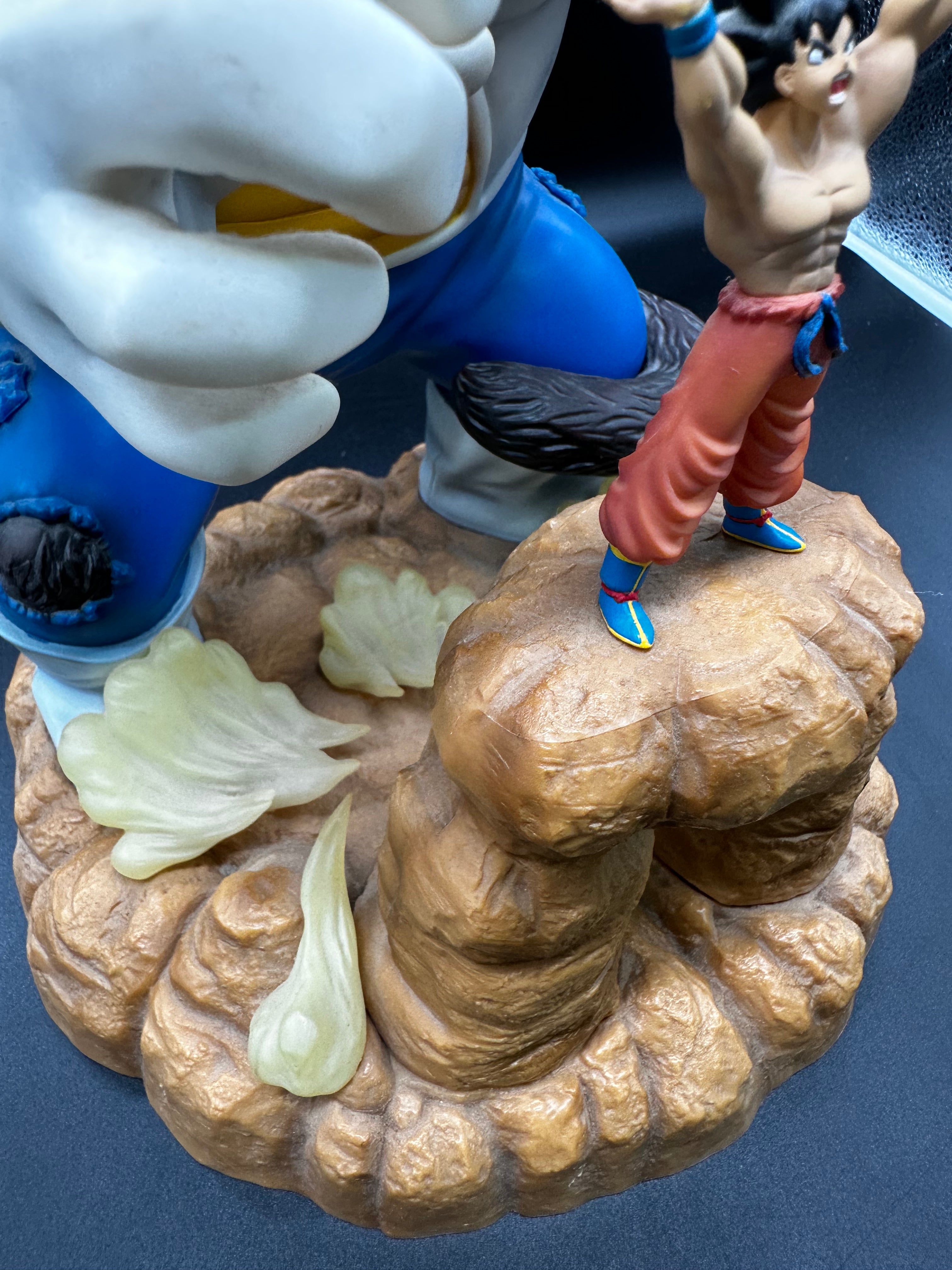 Banpresto - Ichiban Kuji Dragon Ball Showdown edited by A-Prize Daisaru Vegeta Vs Son Goku figure