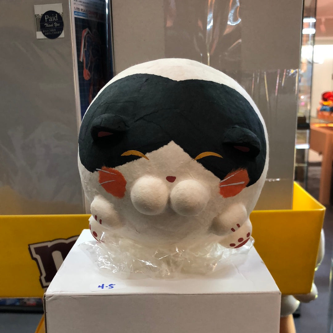 Japanese Paper doll cat