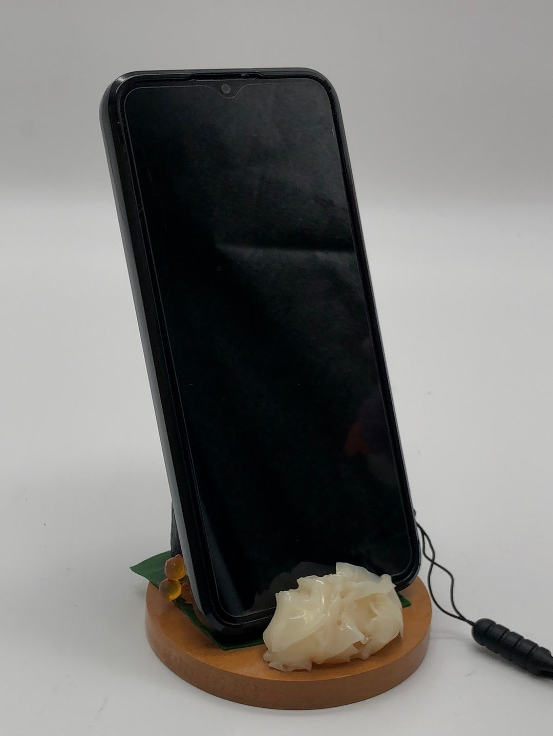 Overflowing Jewels Ikura Gunka Smartphone Stand