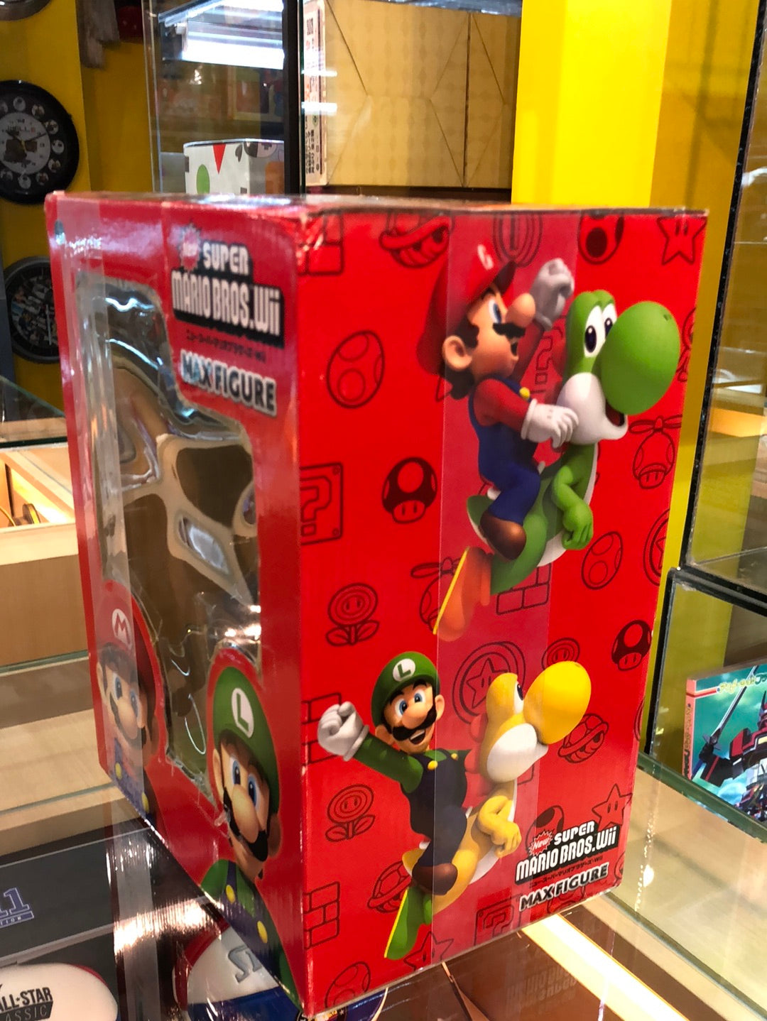 Super mario Bros.wii Max figure luigi