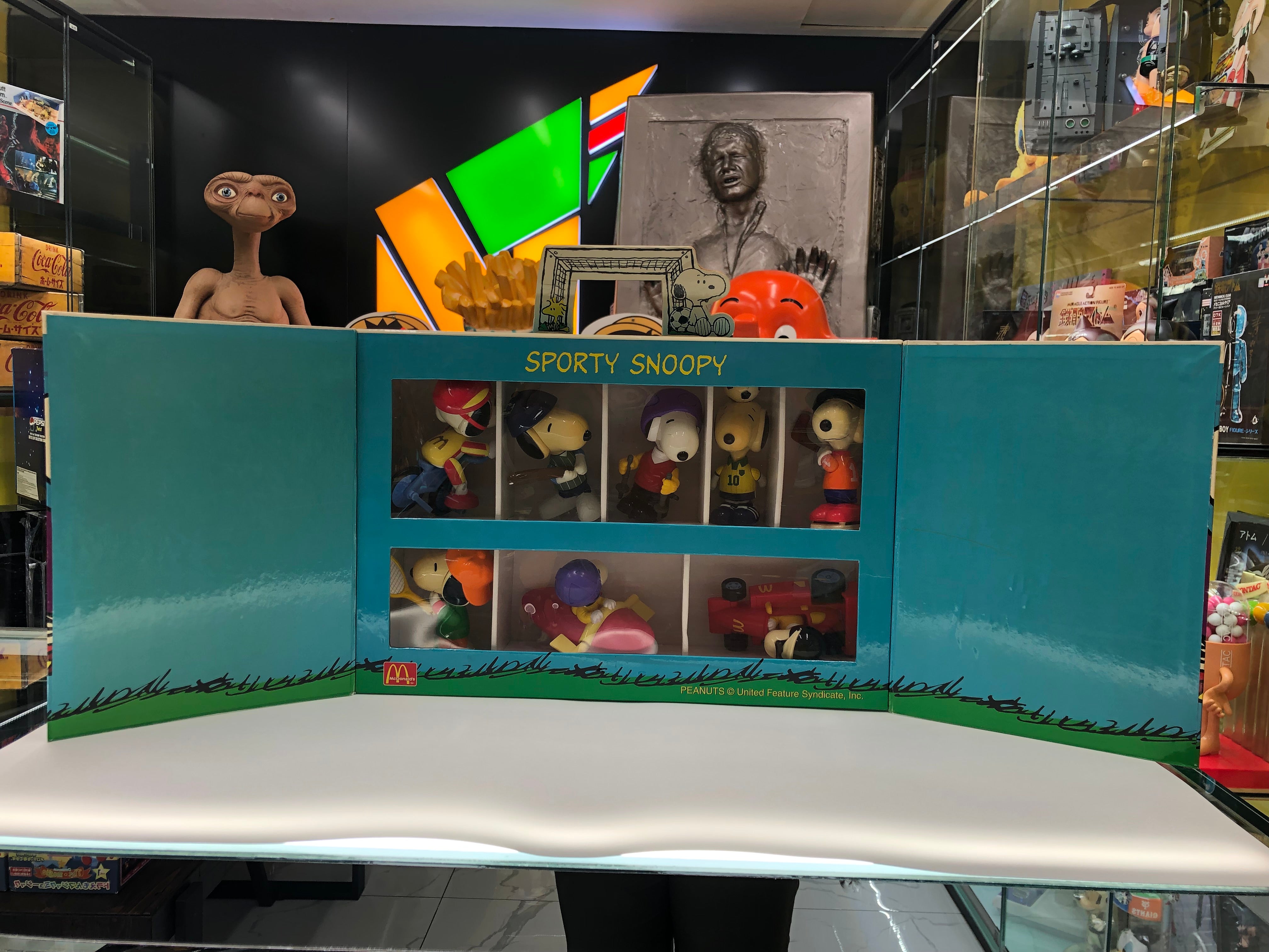 Peanuts Sporty Snoopy McDonald’s Happy Meal Set