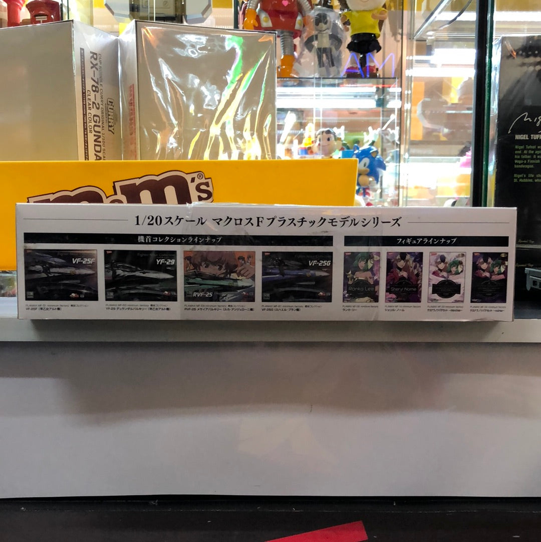 Fighter Nose Collection VF-25S Ozama Lee’s Fighter (1/20scale)