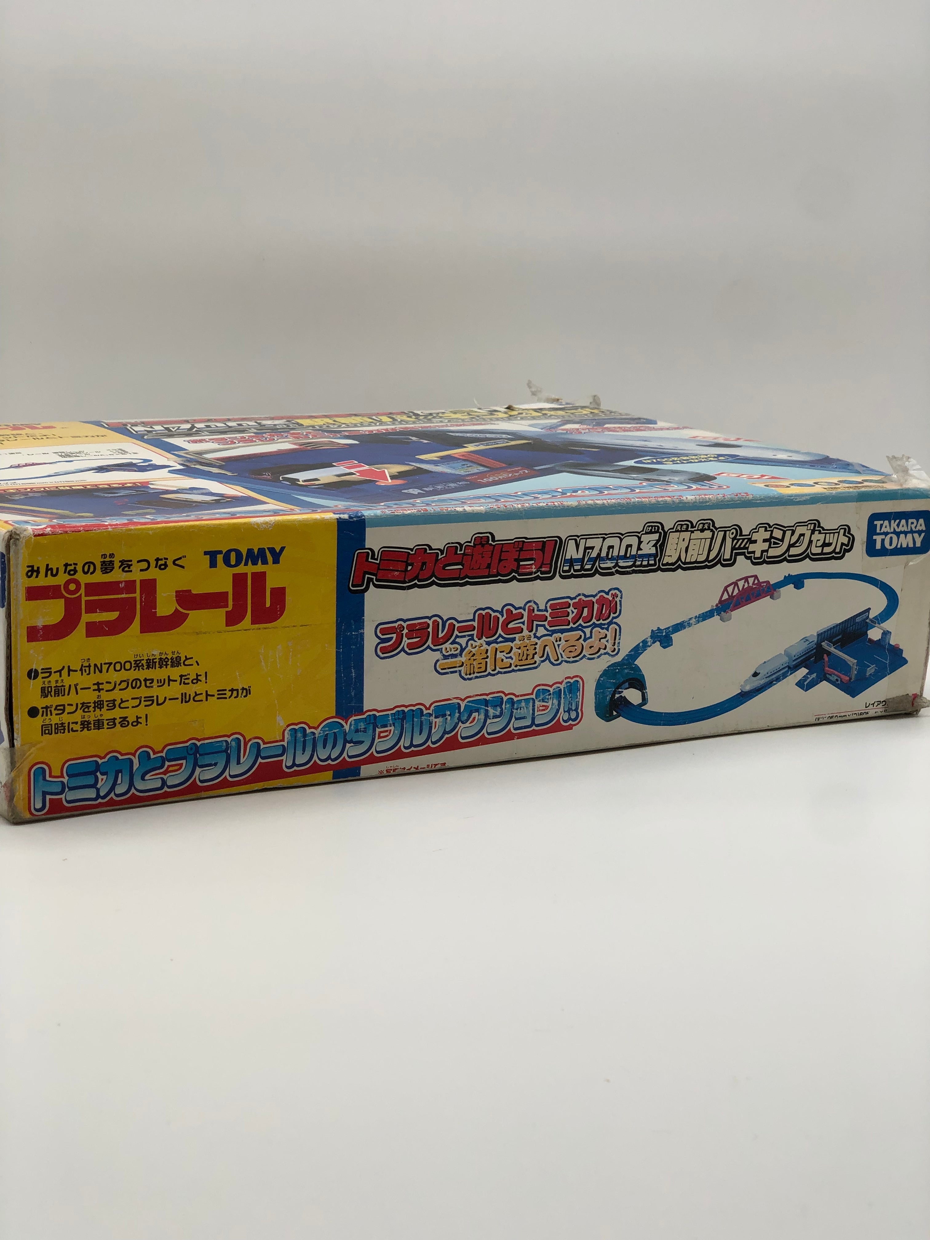 TOMICA