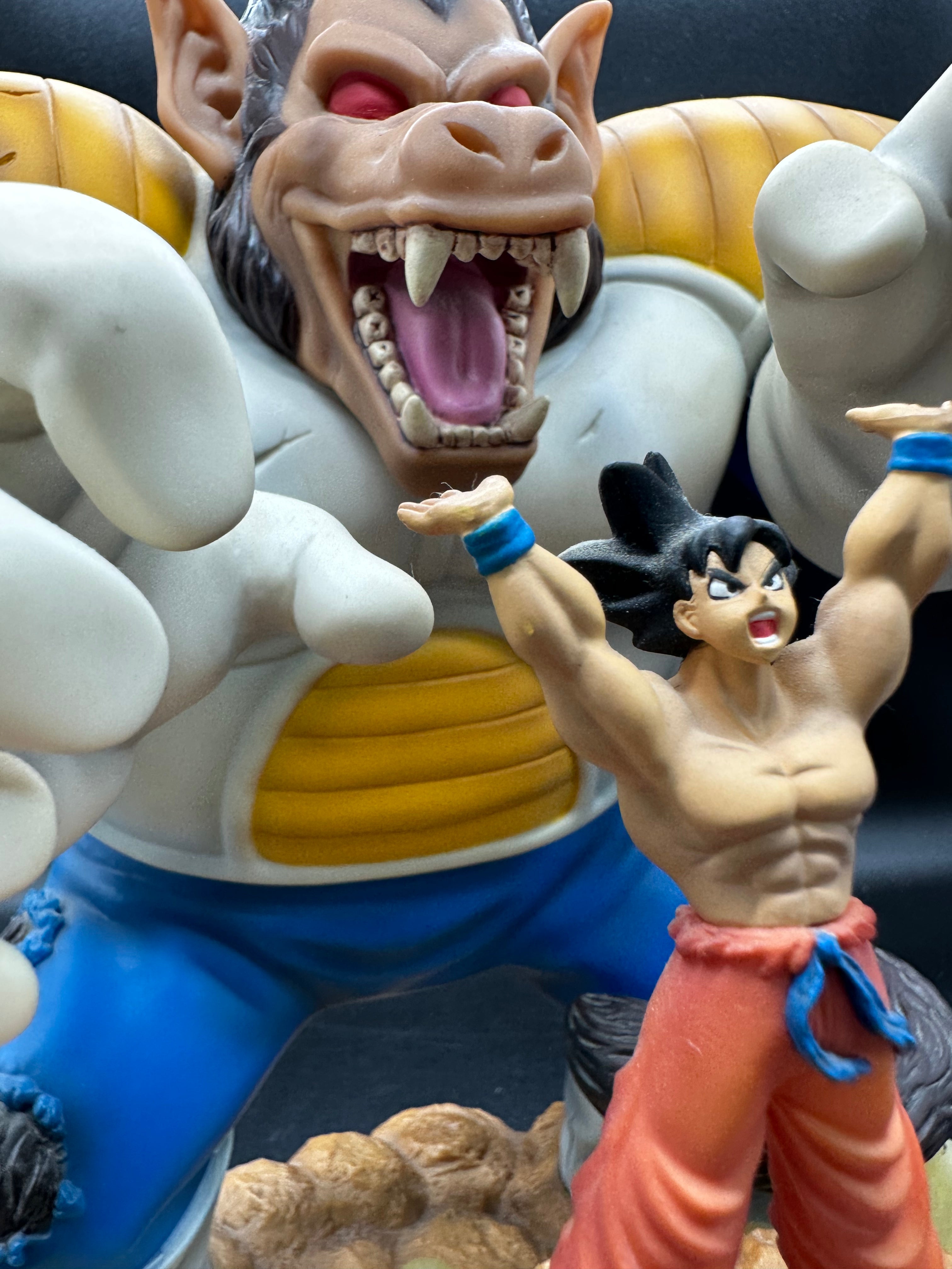 Banpresto - Ichiban Kuji Dragon Ball Showdown edited by A-Prize Daisaru Vegeta Vs Son Goku figure