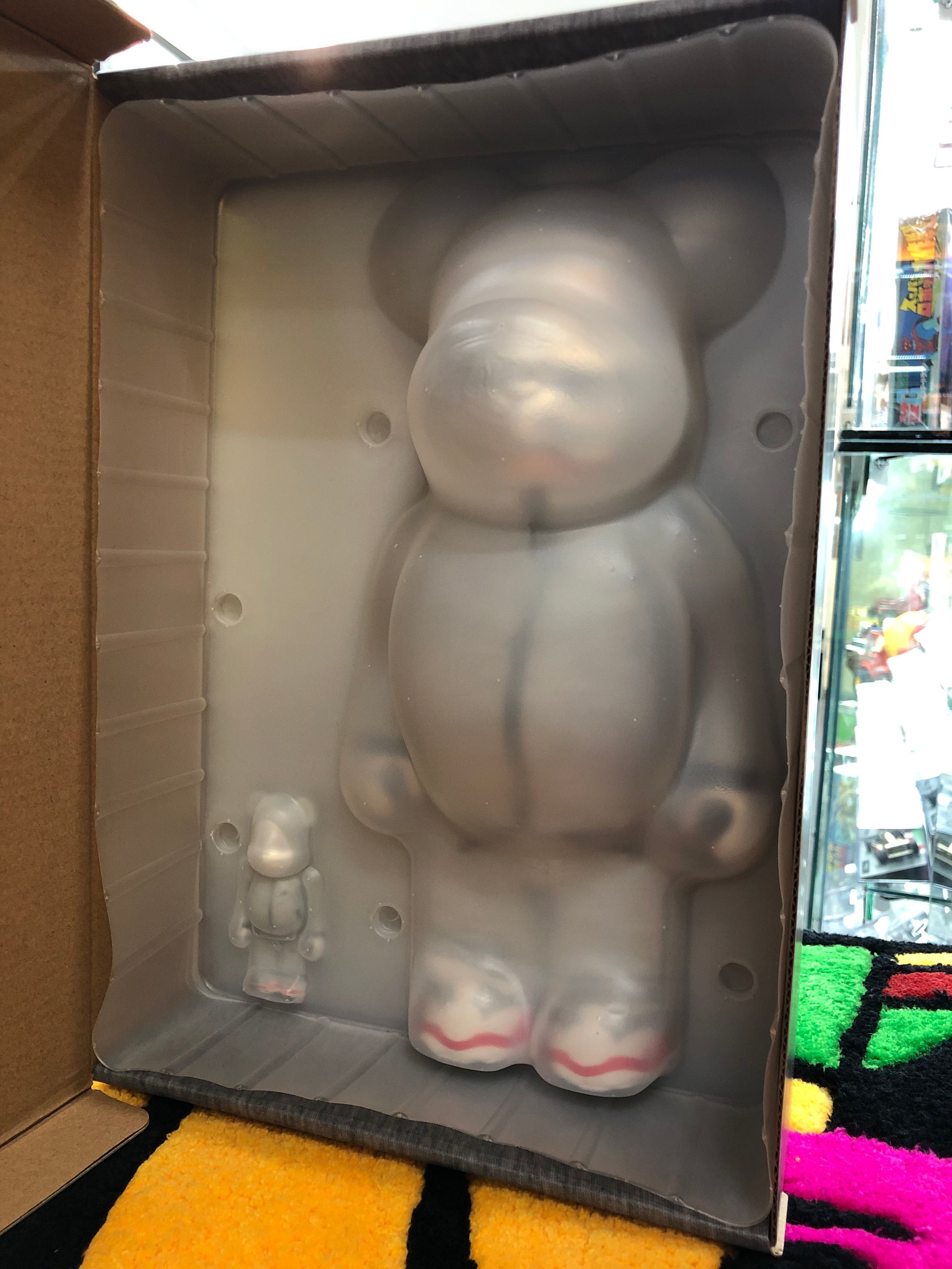 Nike Bearbrick 400% and 100%
