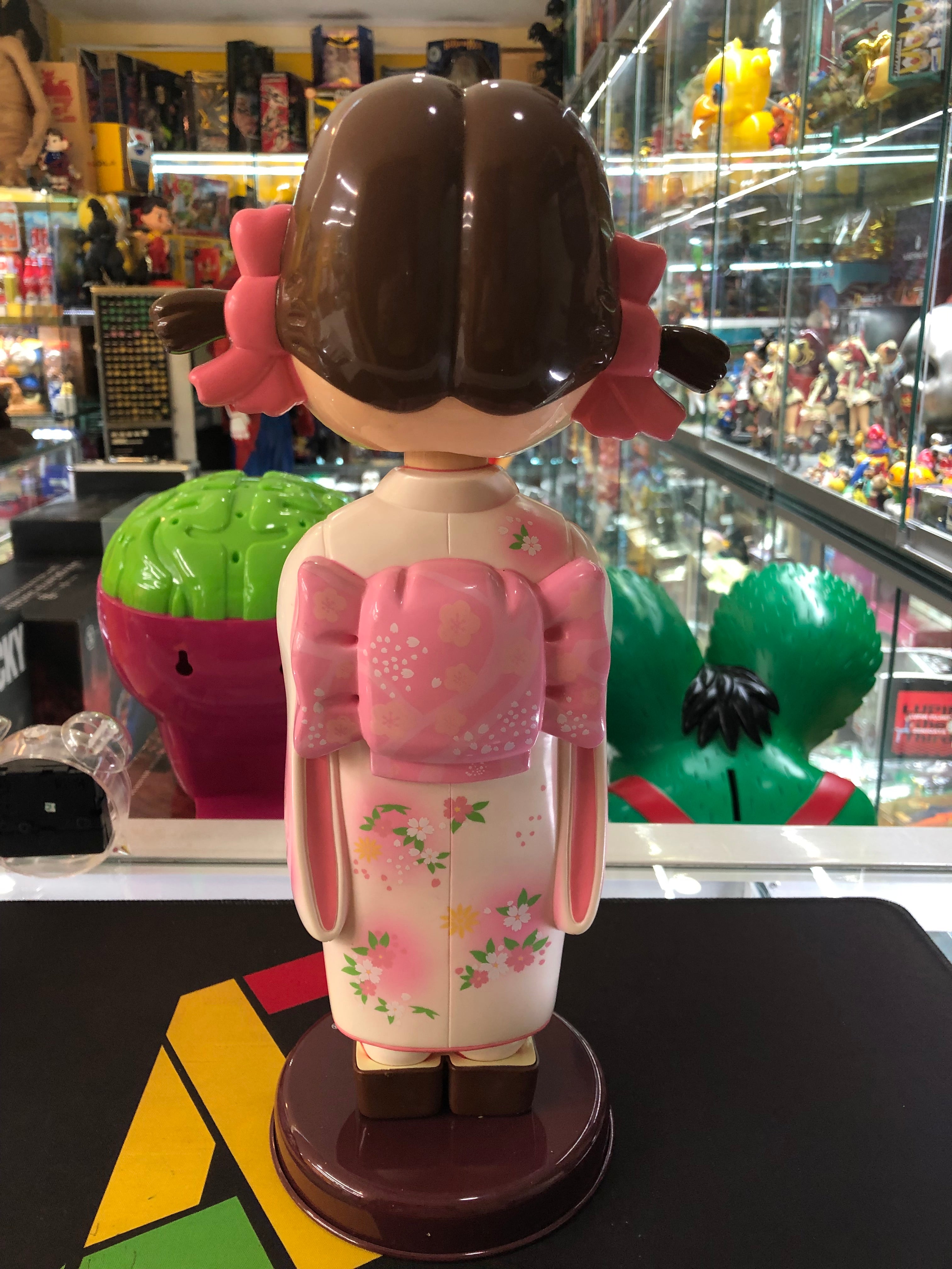Bobblehead doll/Peko chan