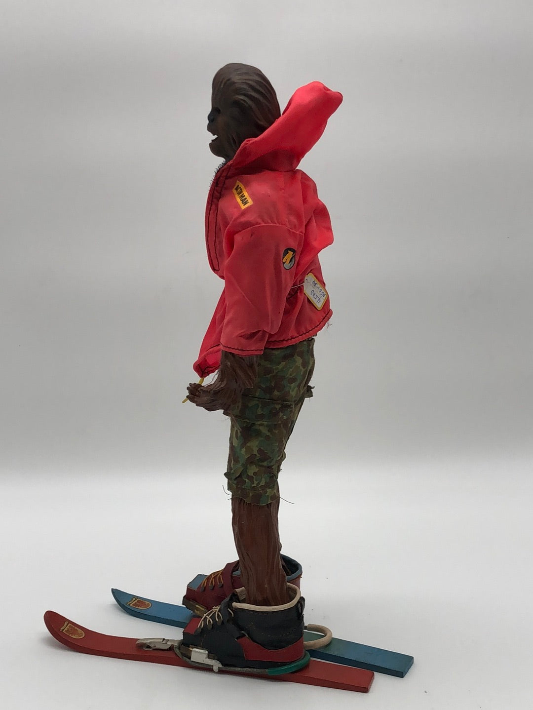 Star wars Action Figure Chewbecca ice skating