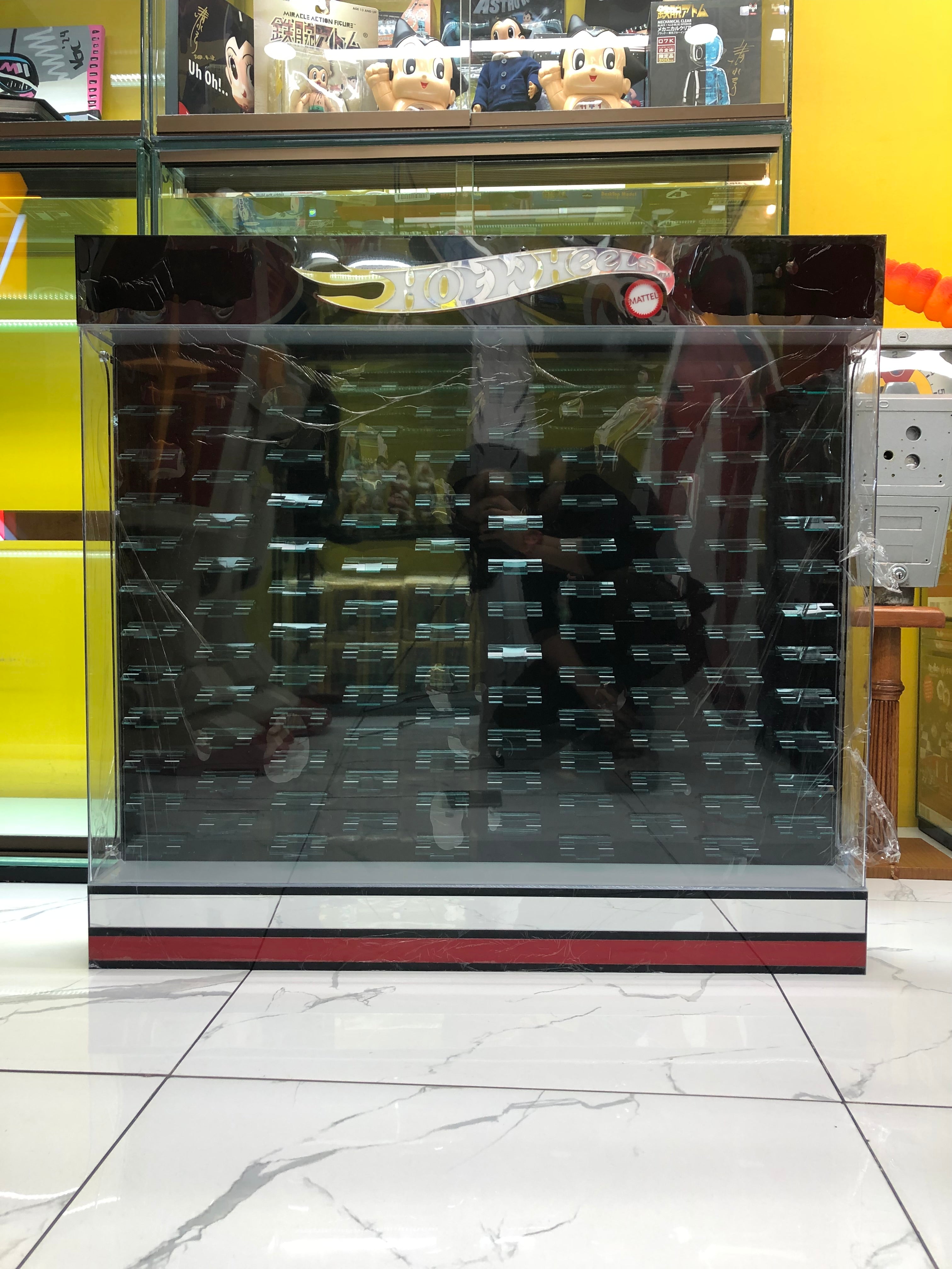 Hot Wheels LED Acrylic Wall Mounted Display Case (110 Slots)