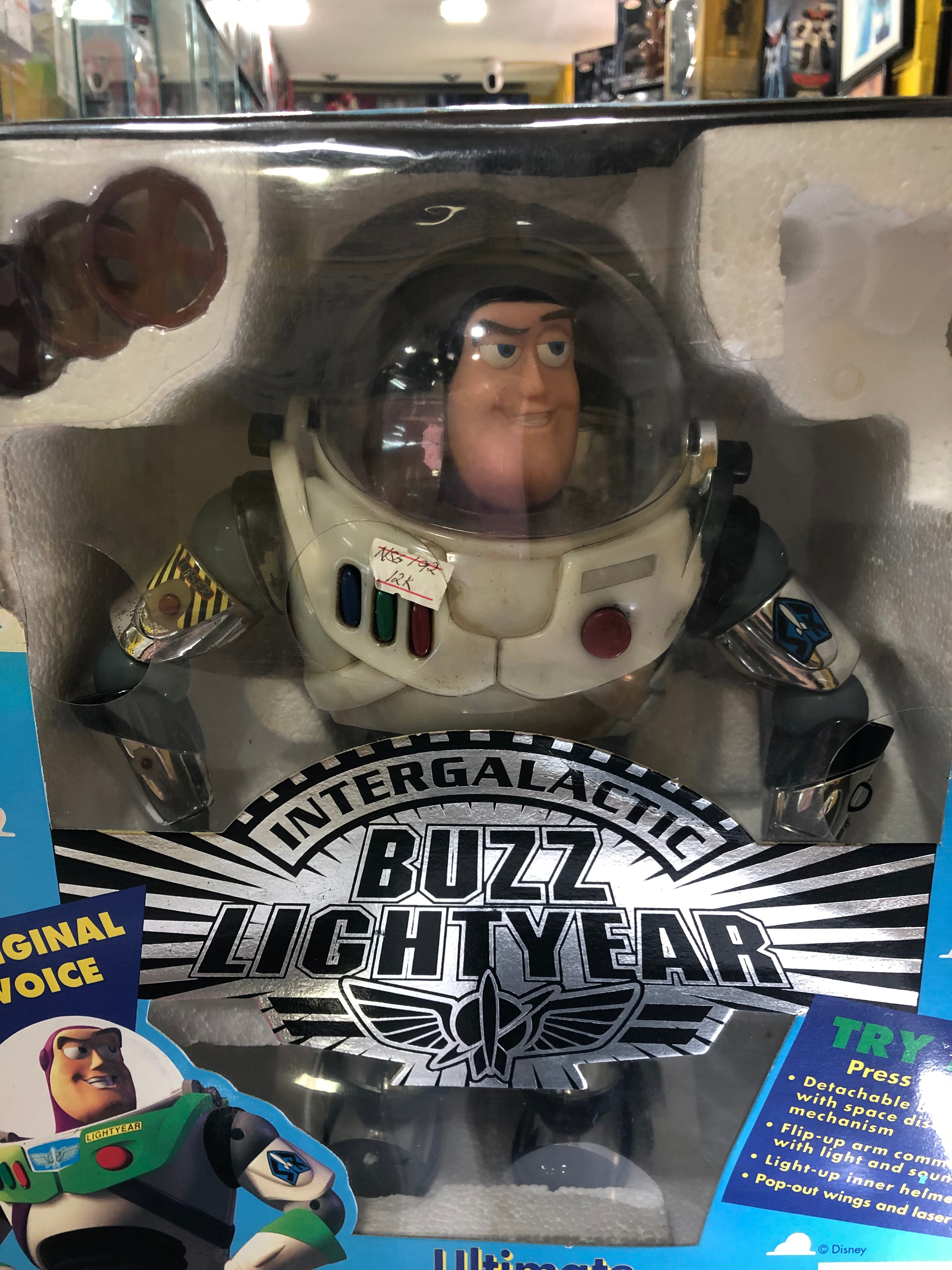 Intergalactic Buzz Lightyear Ultimate Talking Action figure