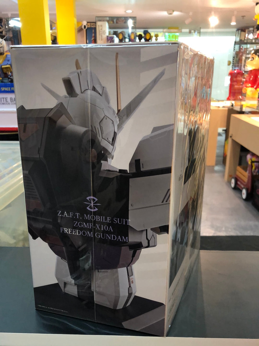 Z.A.F.T Mobile Suit ZGMF- X10A Freedom Gundam White box