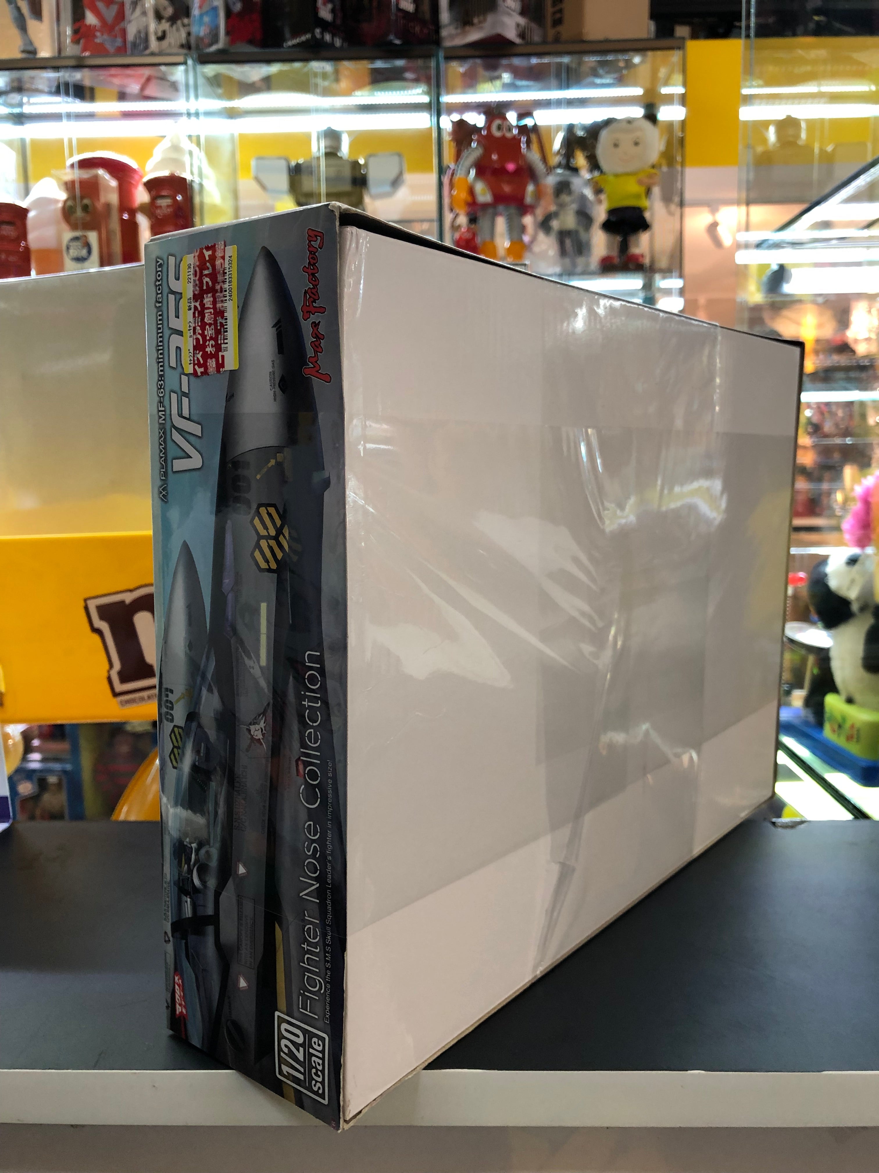 Fighter Nose Collection VF-25S Ozama Lee’s Fighter (1/20scale)