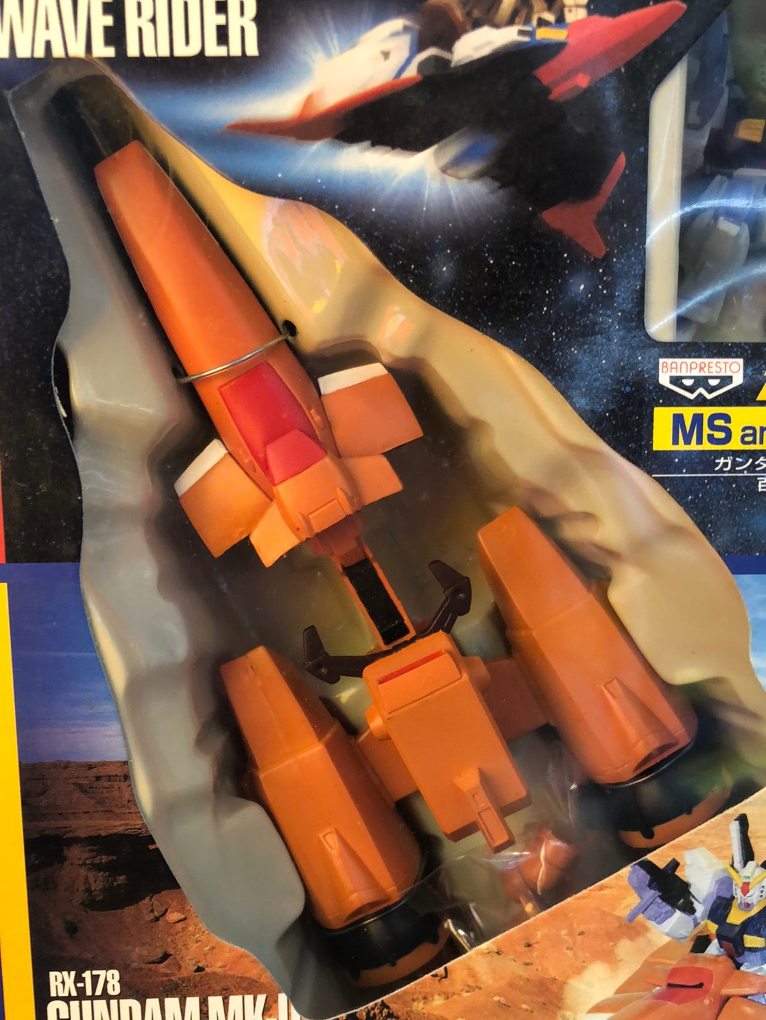 Msn-100 Hyaku-Shiki and Msz-006 z- Gundam wave Rider