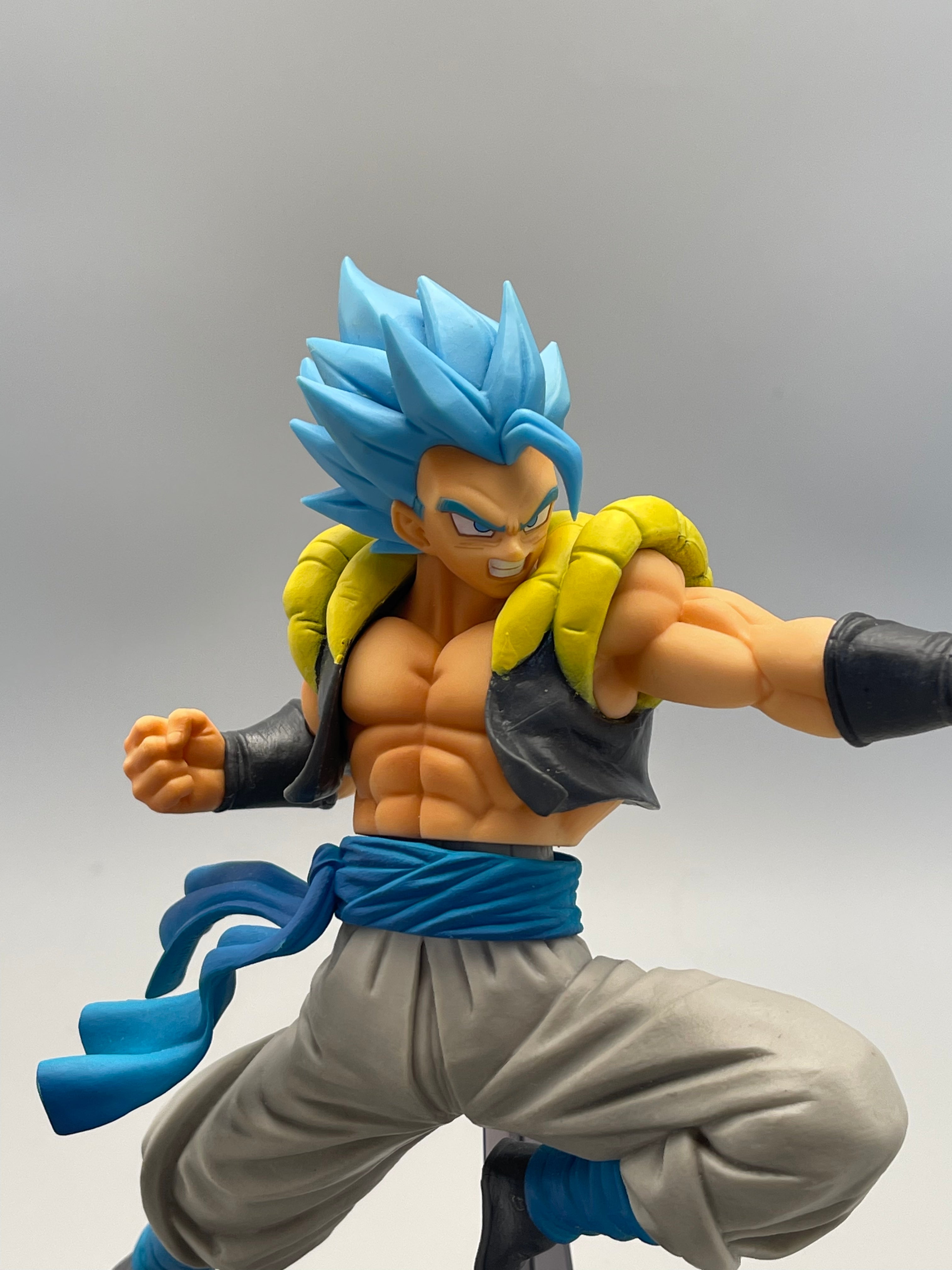 Gogeta SSGSS Figure Dragon Ball Super Movie Ultimate Soldiers