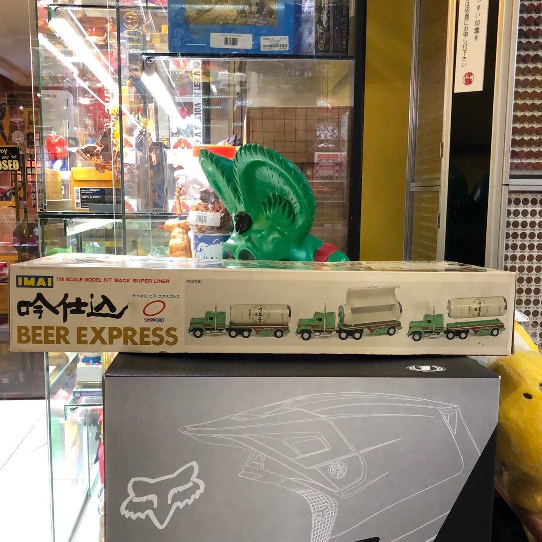 Sapporo Beer Express (1/28scale) Model kit mack super liner