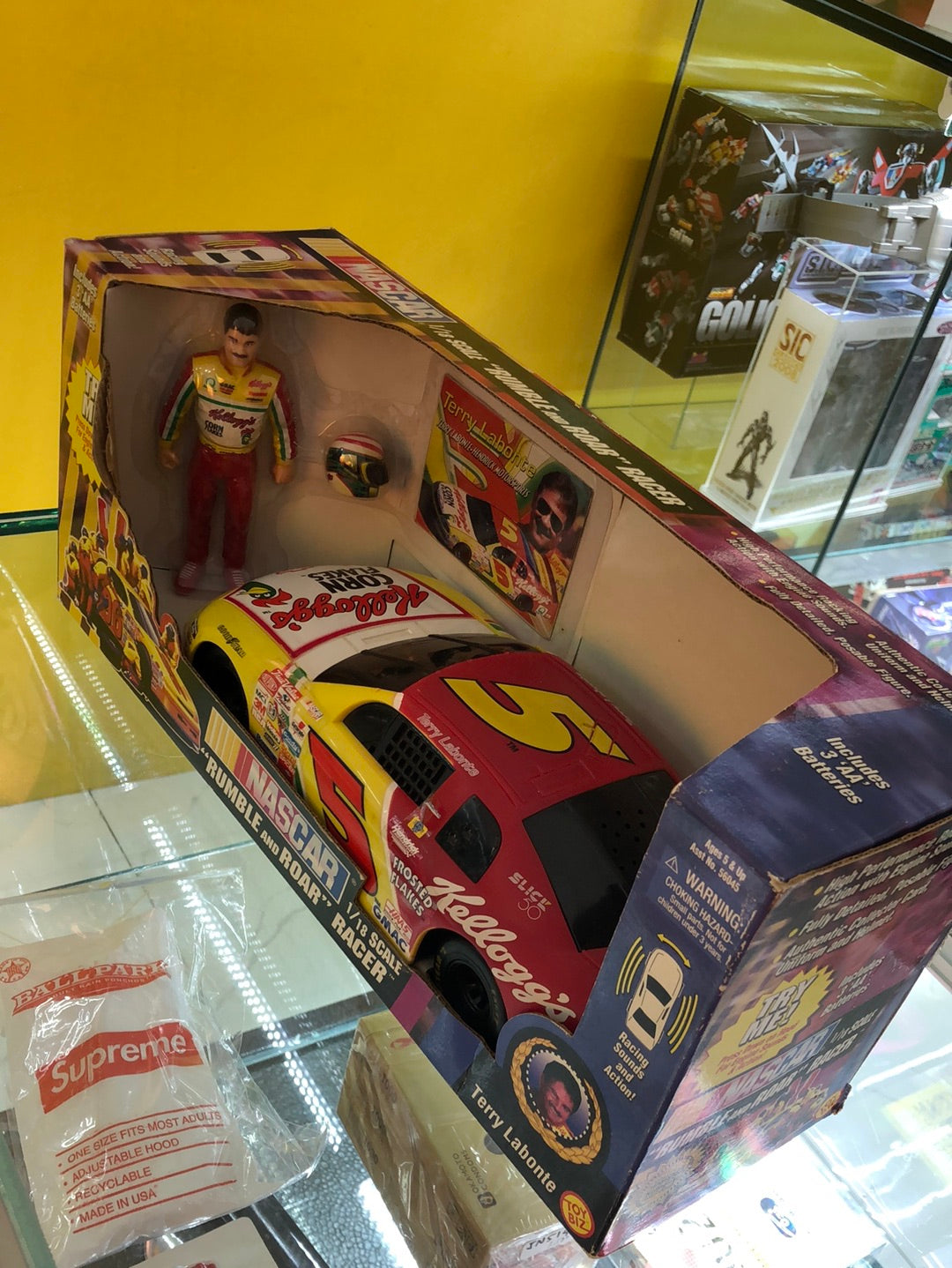 Nascar Rumble and Roar Racer 1/18 scale