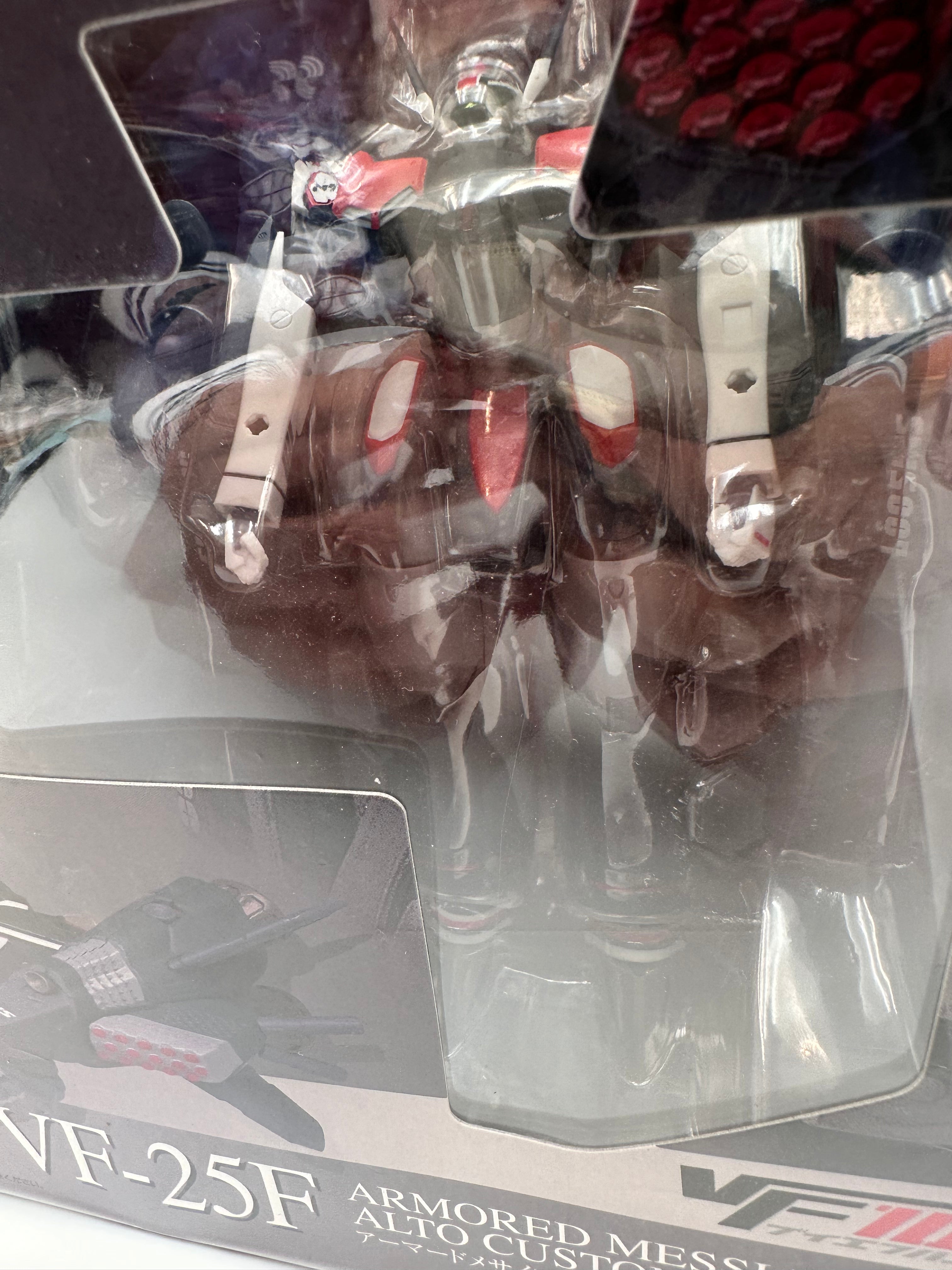 MACROSS VF-25F armored messiah alto custom bandai 2009