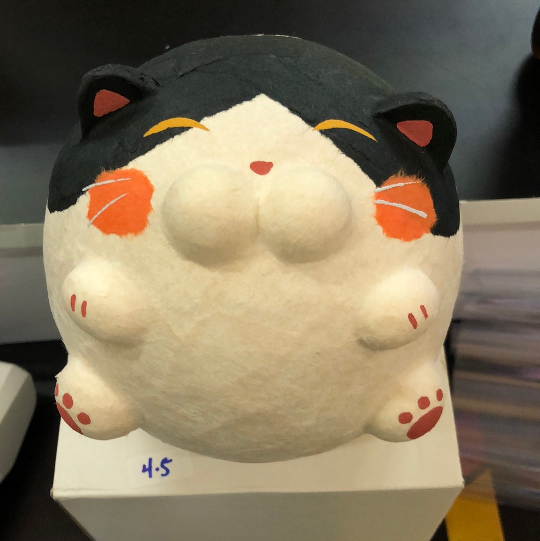 Japanese Paper doll cat
