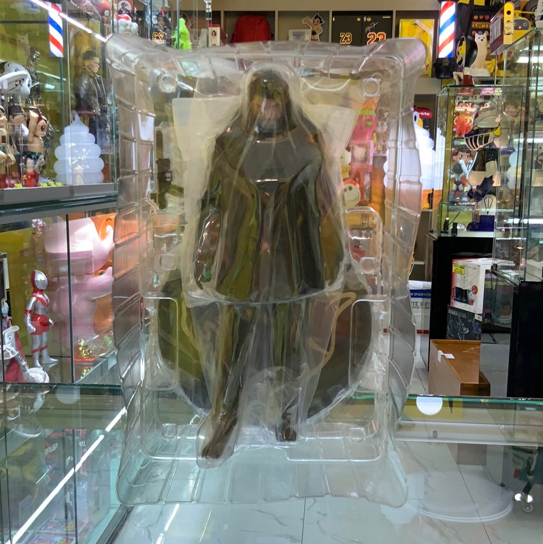 Resident Evil 8 Village Collectors Chris Redfield Statue