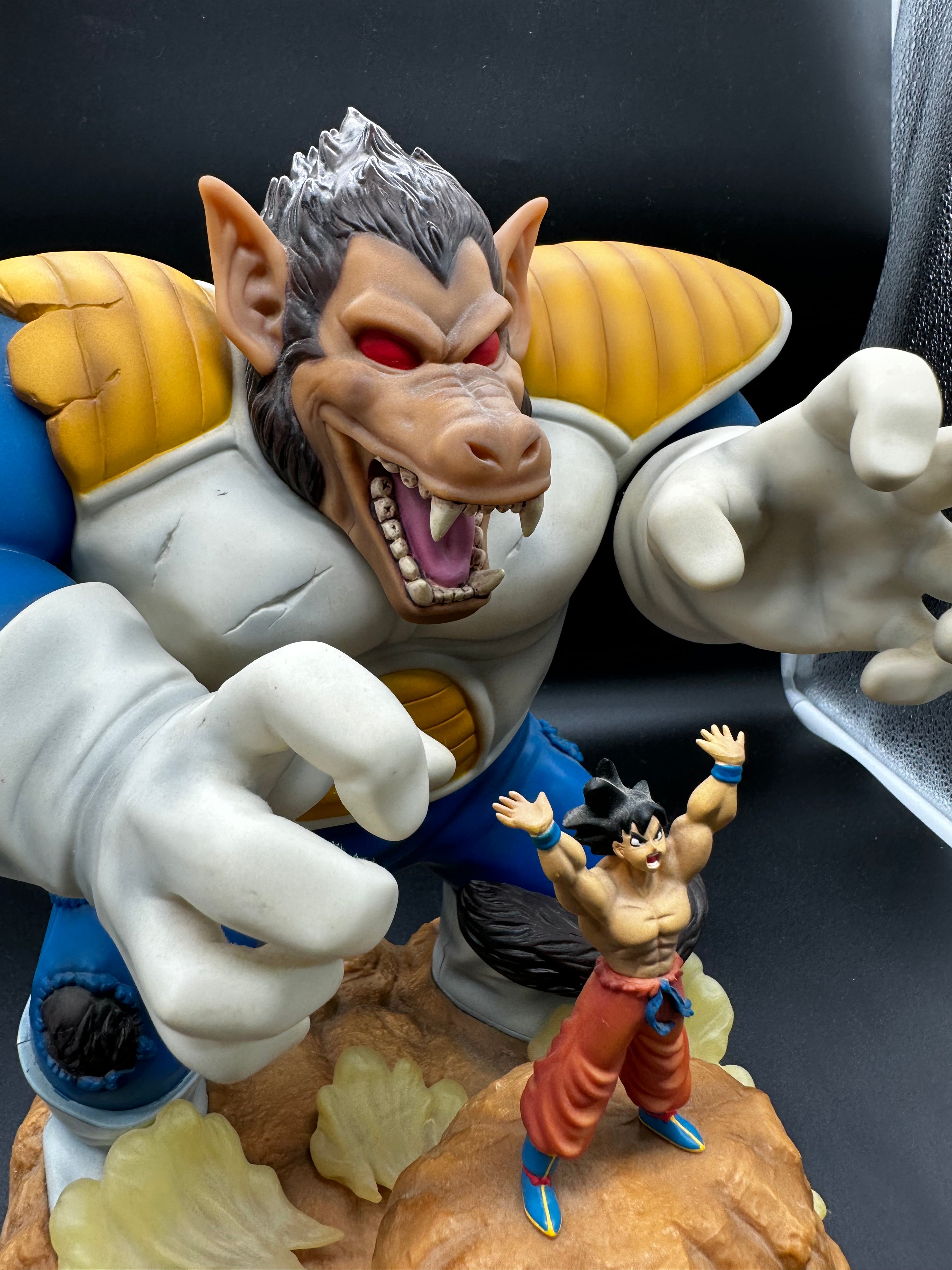 Banpresto - Ichiban Kuji Dragon Ball Showdown edited by A-Prize Daisaru Vegeta Vs Son Goku figure
