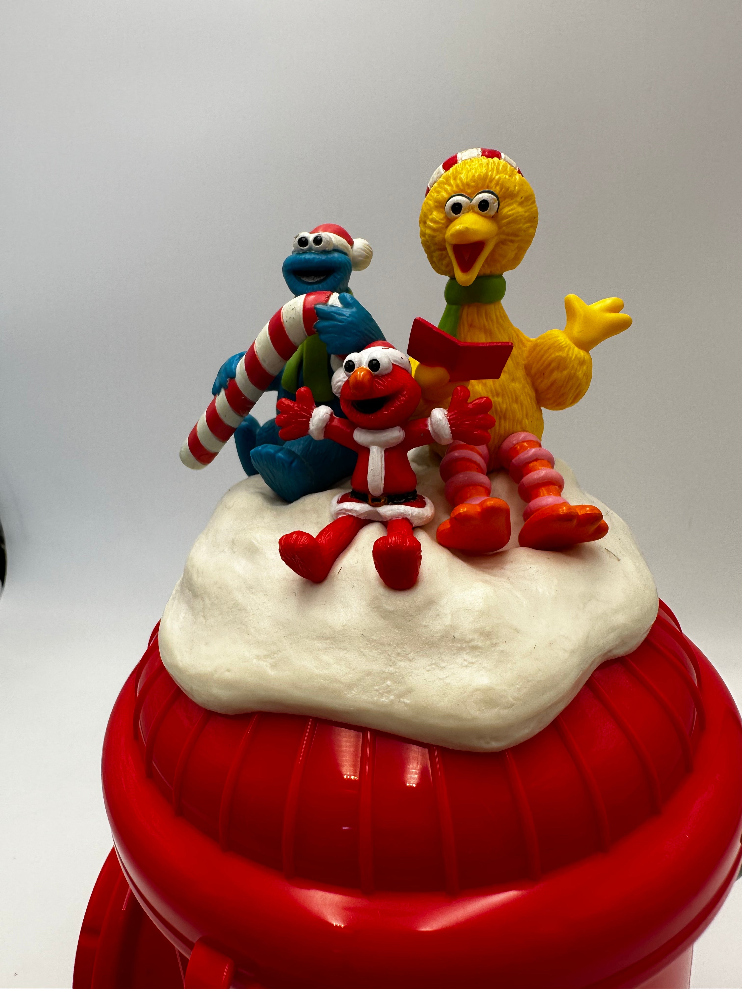 Popcorn holder universal studio japan. sesame street