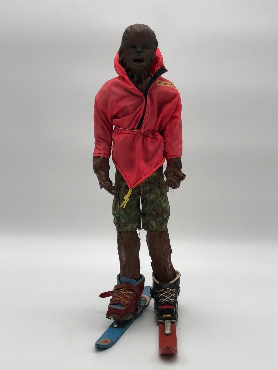 Star wars Action Figure Chewbecca ice skating