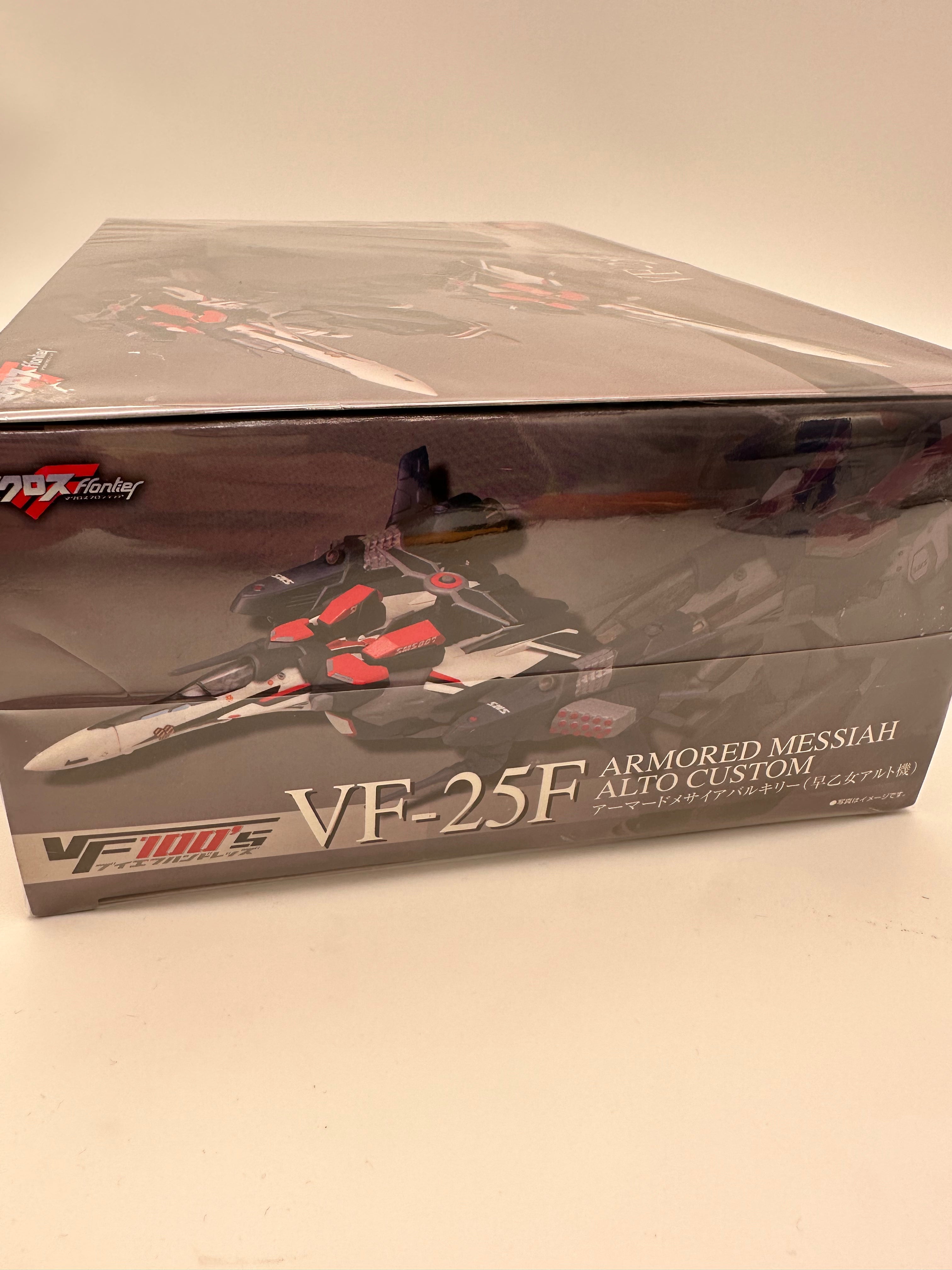 MACROSS VF-25F armored messiah alto custom bandai 2009