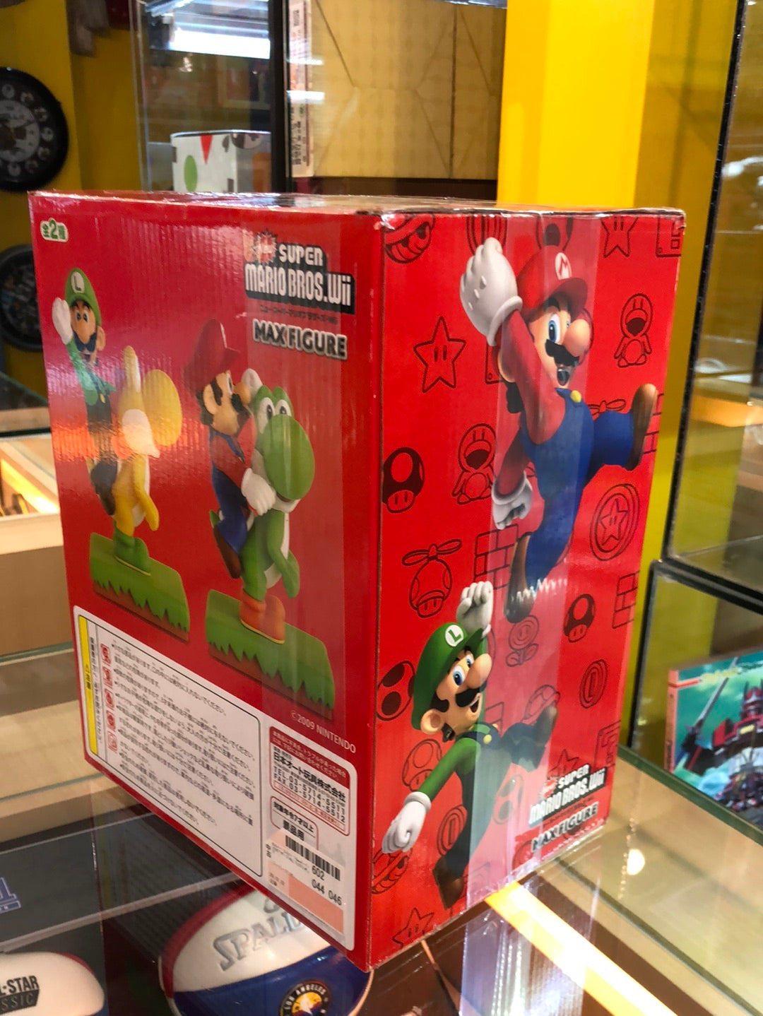 Super mario Bros.wii Max figure luigi