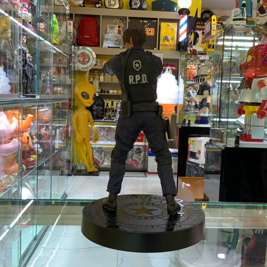 Resident evil Biohazard RE2 Figure collector edition