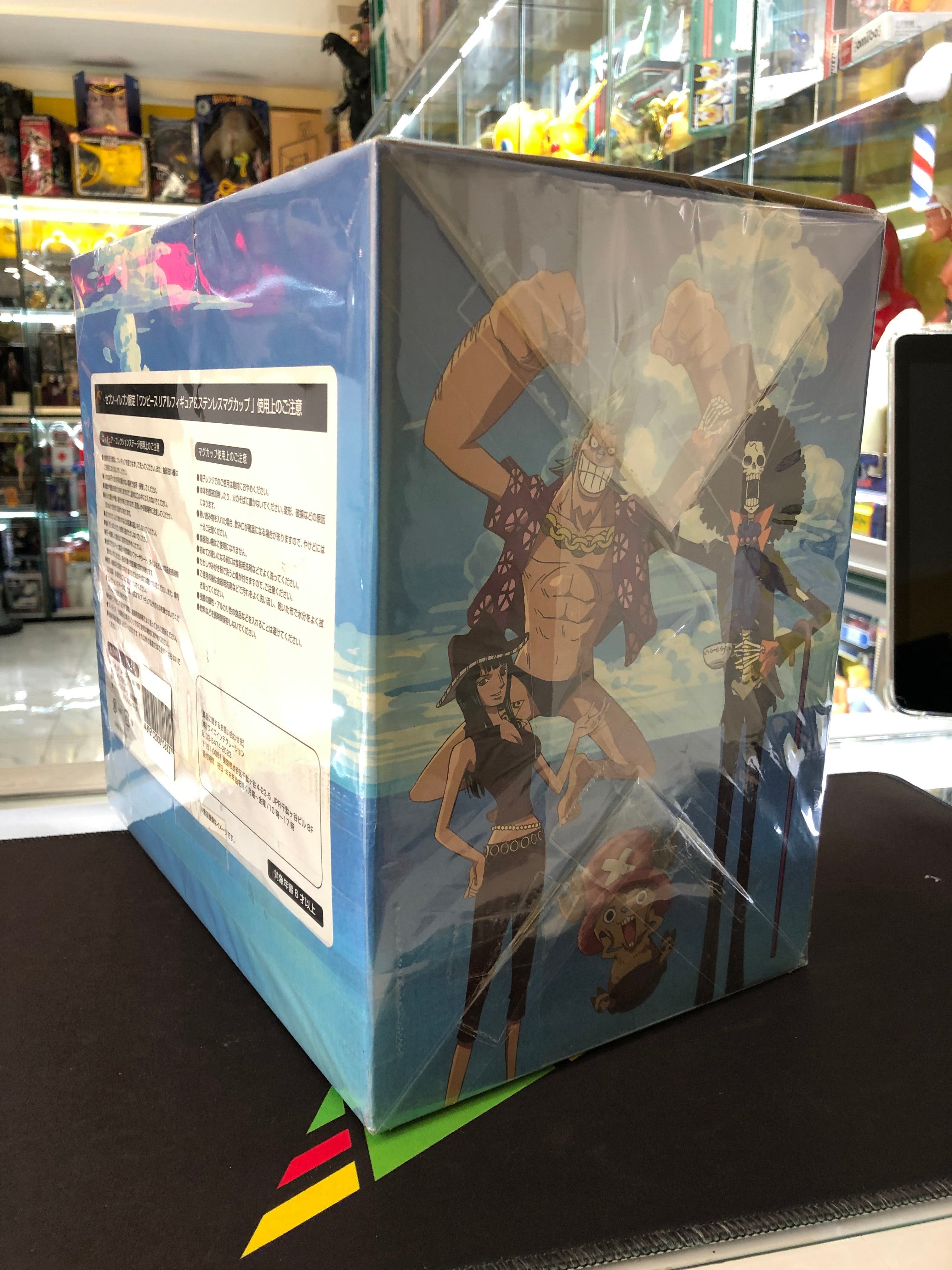 One piece real figure & stainless stell mug cup