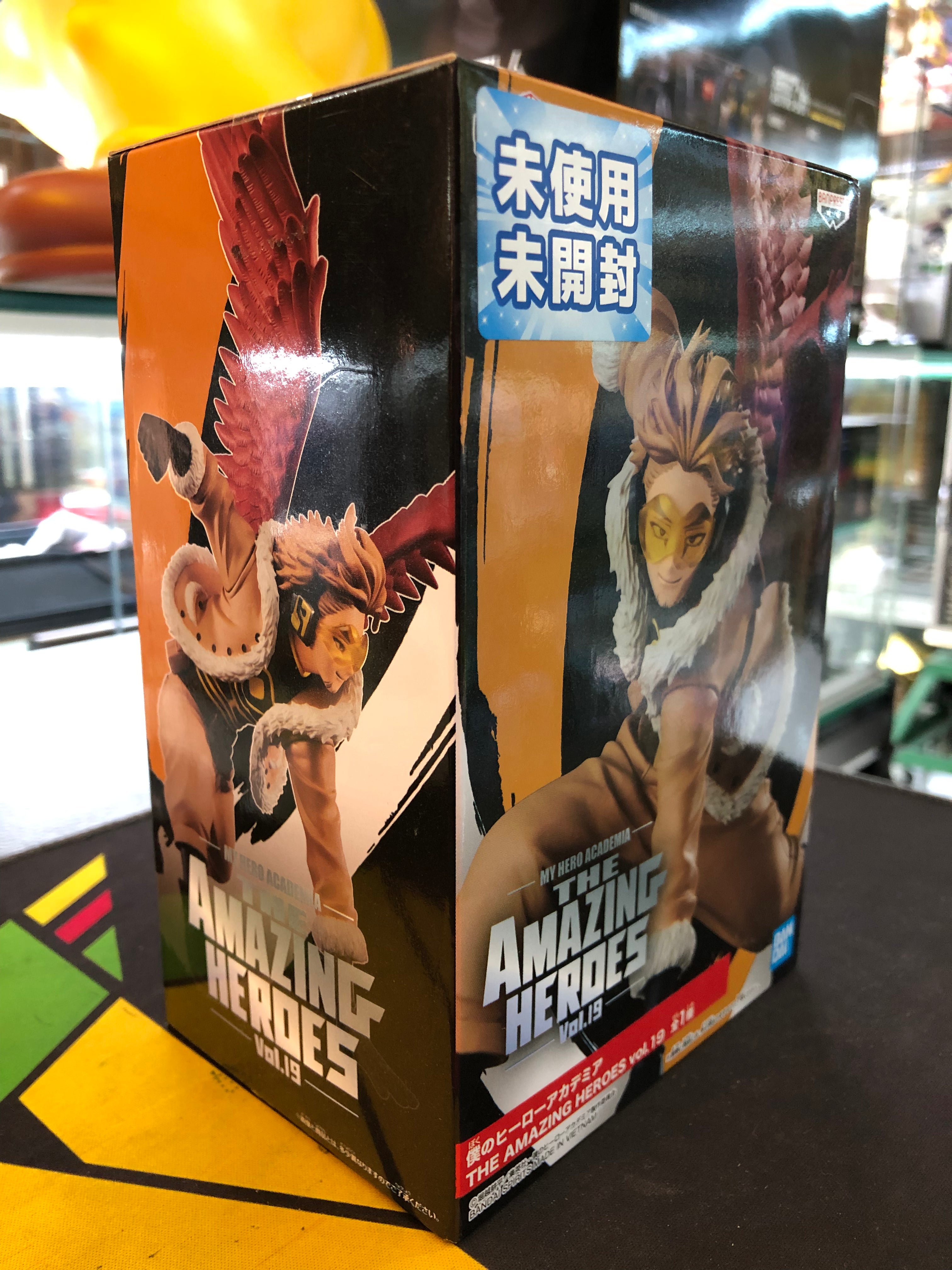 my hero academia figure hawks the amazing heroes vol.19 banpresto