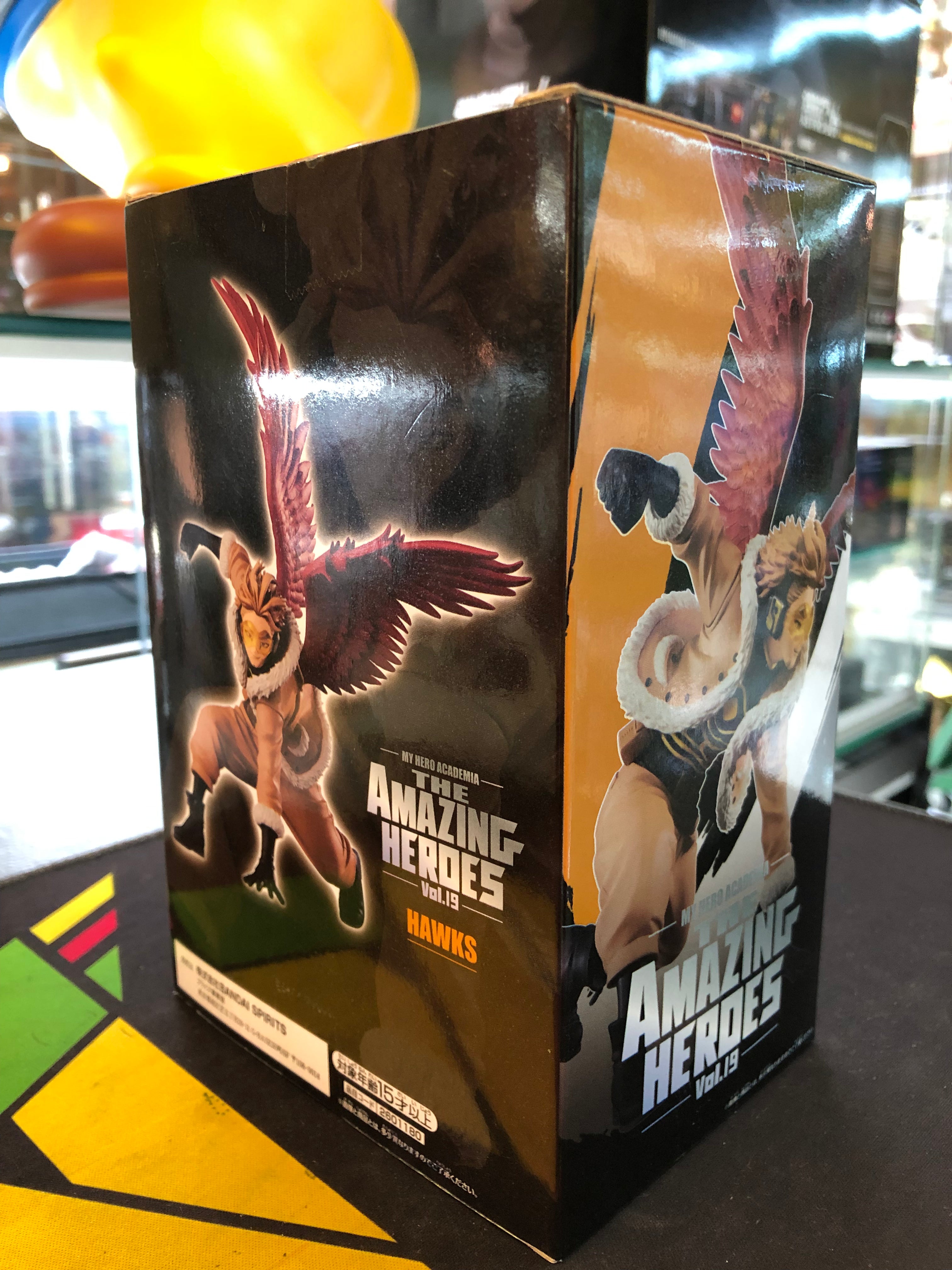 my hero academia figure hawks the amazing heroes vol.19 banpresto