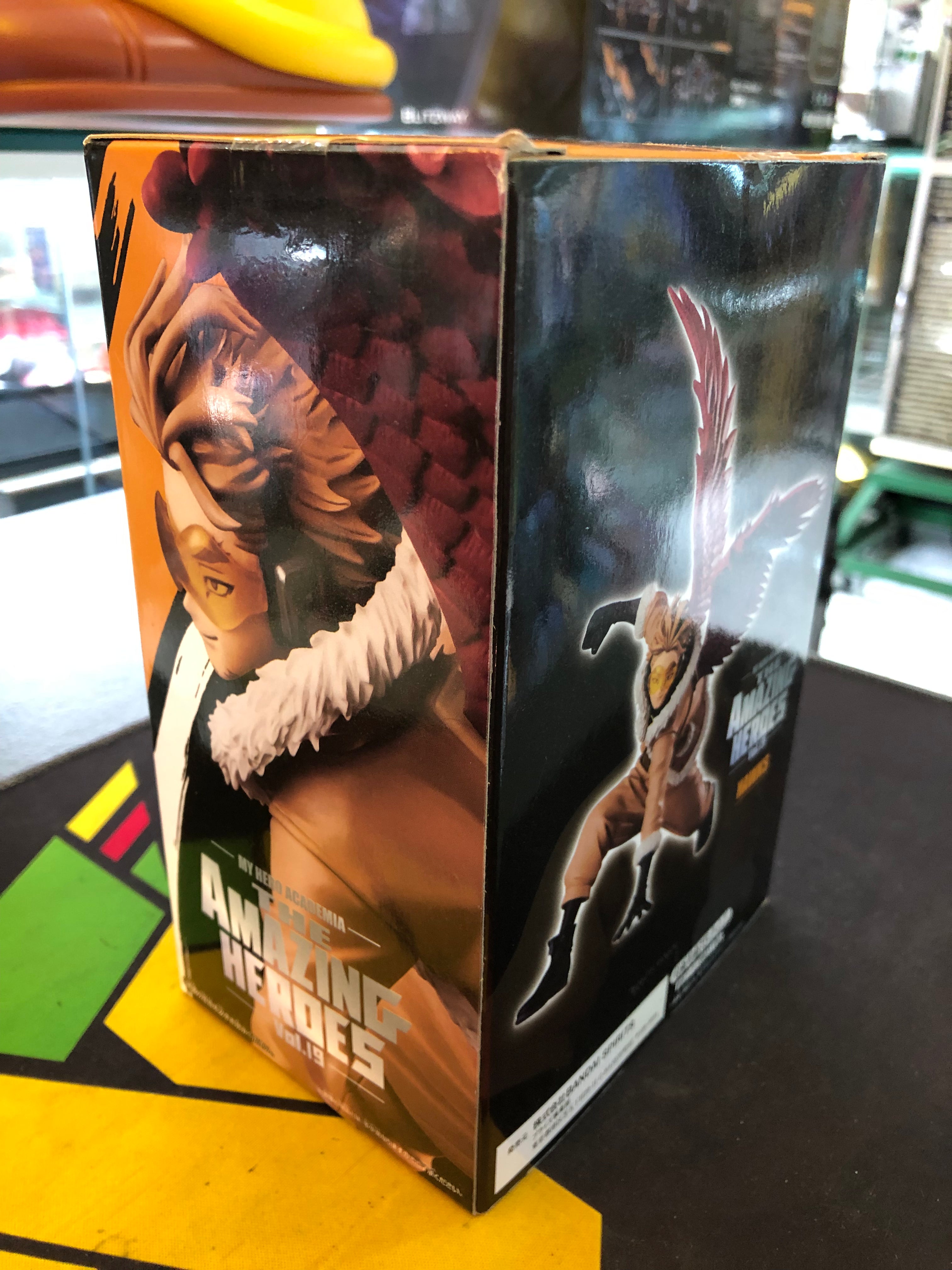 my hero academia figure hawks the amazing heroes vol.19 banpresto