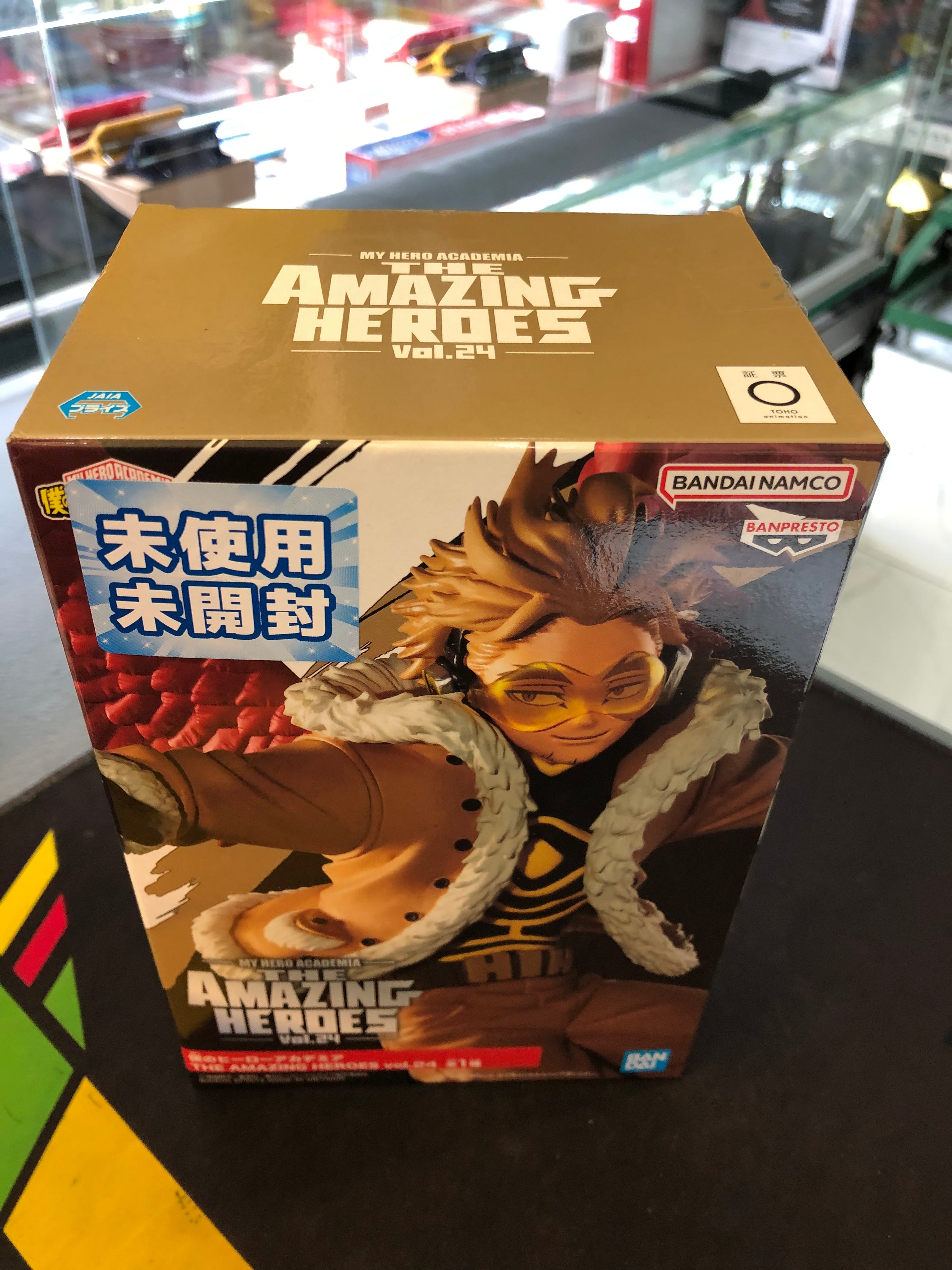 my hero academia the amazing heroes vol.24 hawks toy figure