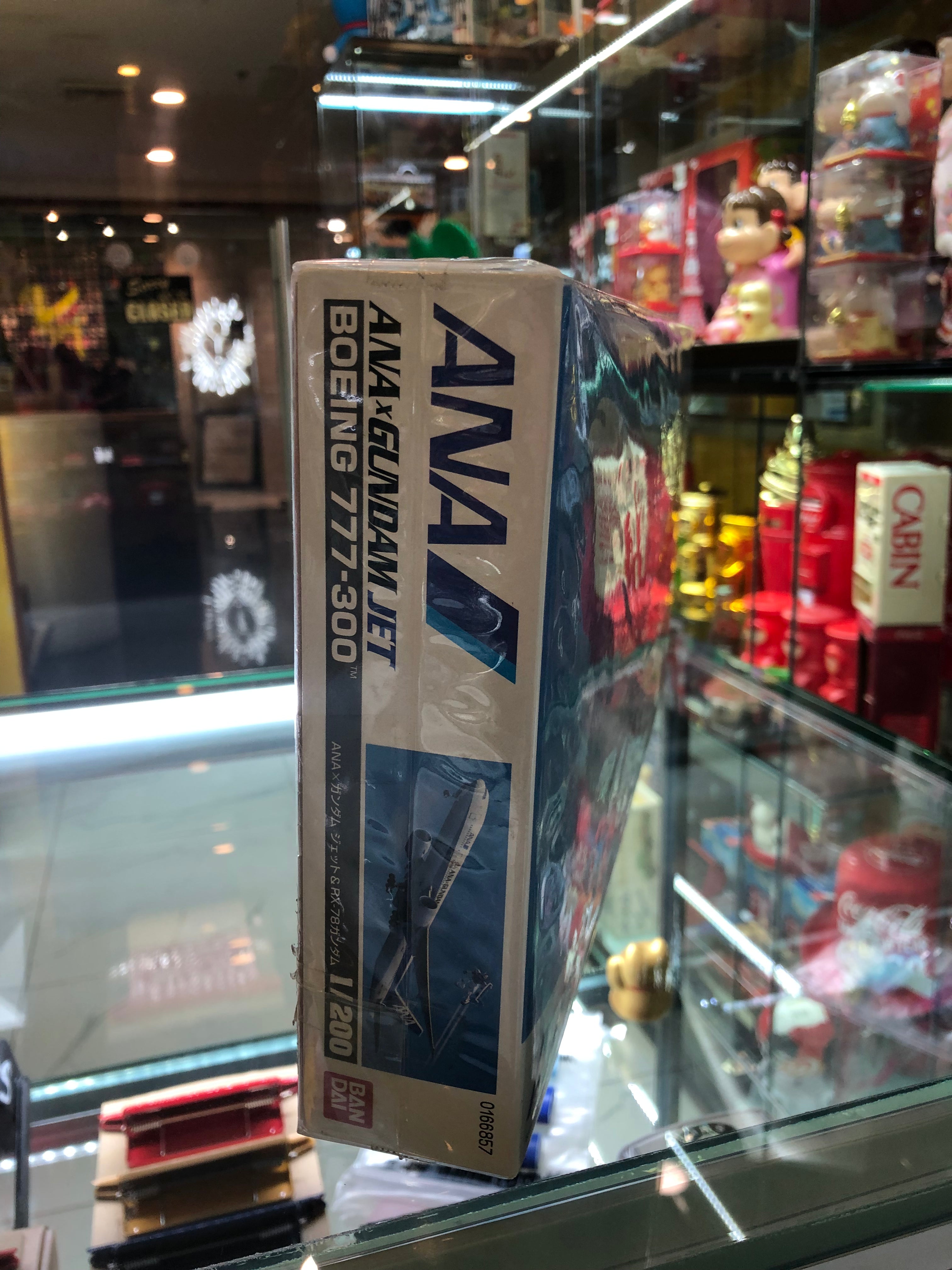 Ana x gundam jet boeing 777-300 Bandai