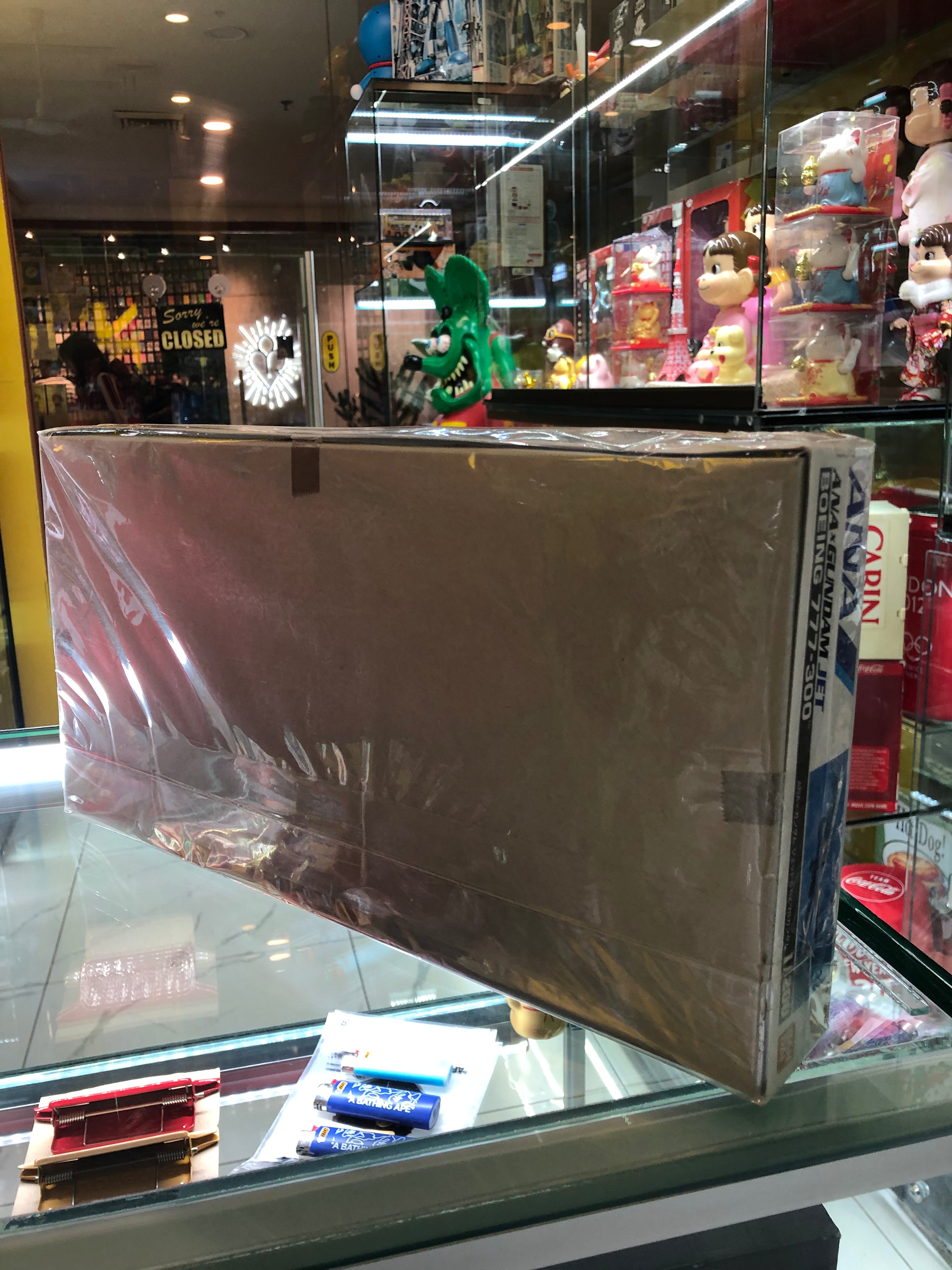 Ana x gundam jet boeing 777-300 Bandai