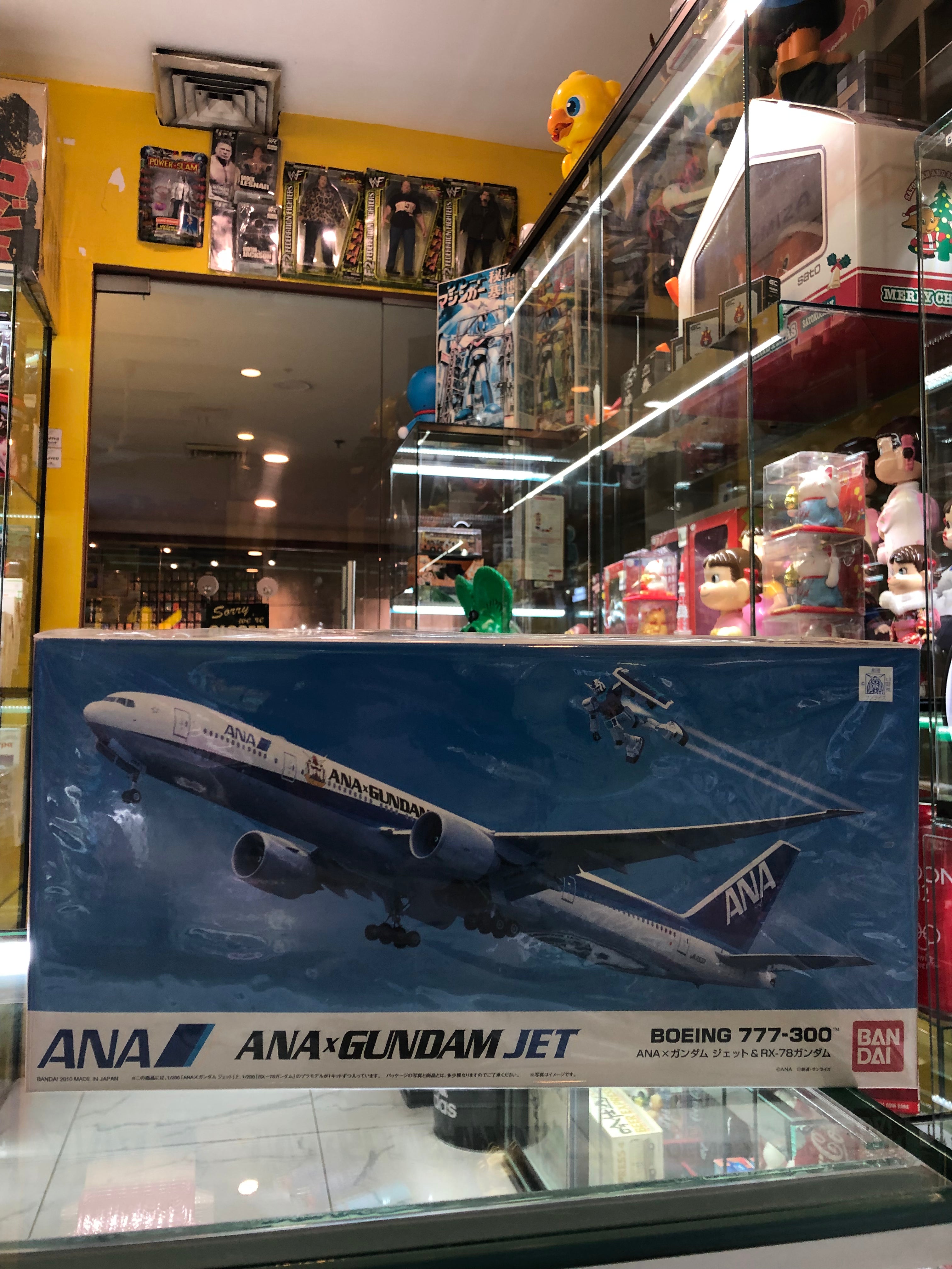Ana x gundam jet boeing 777-300 Bandai