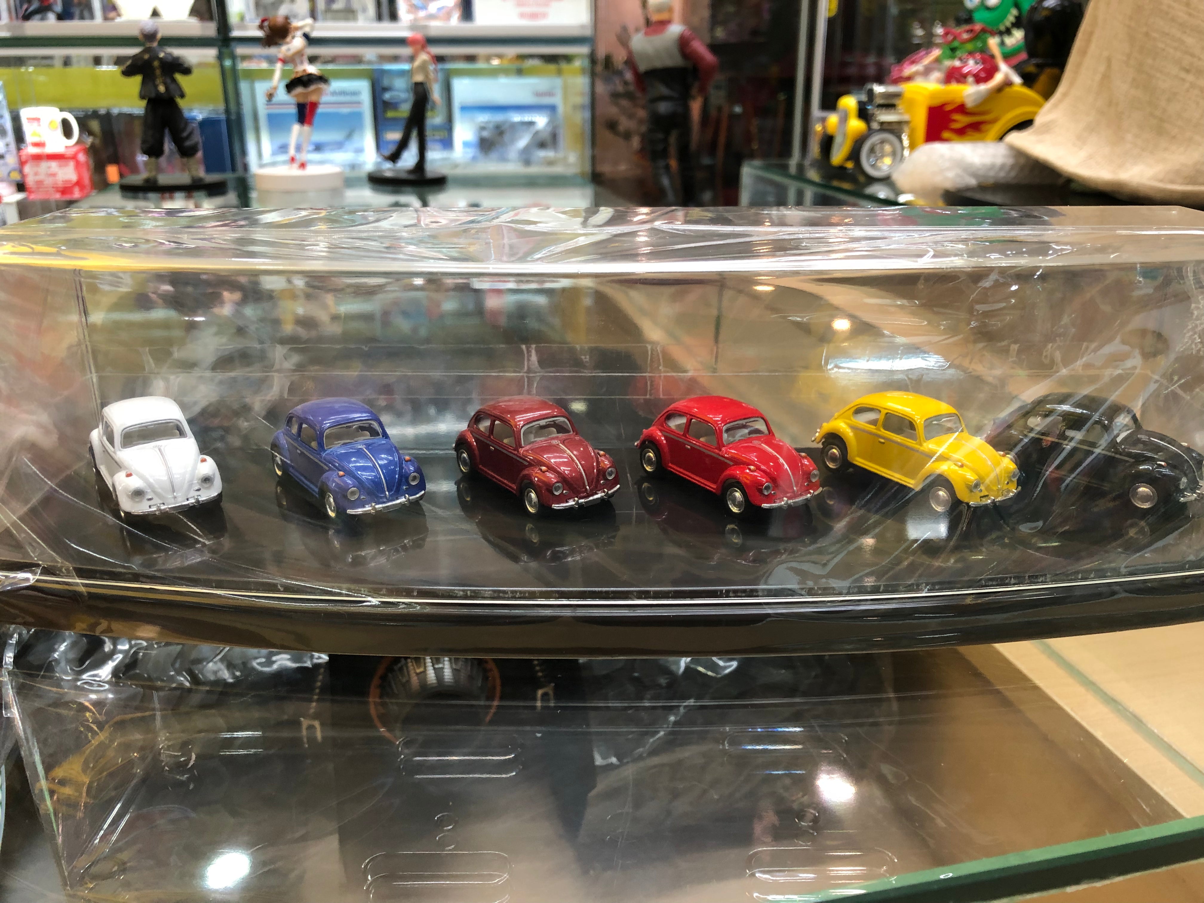 Mini car set with acrylic