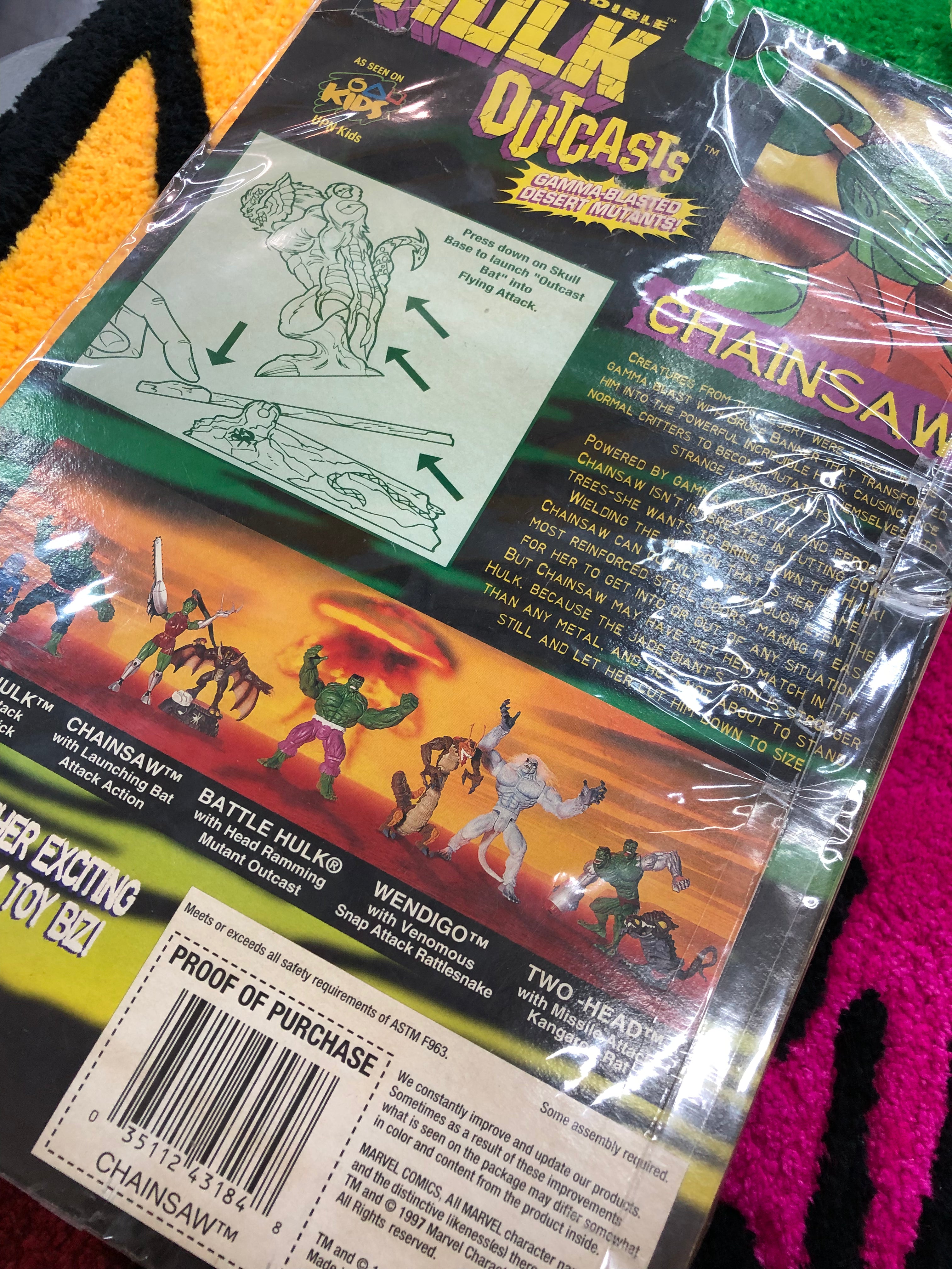 the incredible hulk outcast chainsaw with launching bag attack action