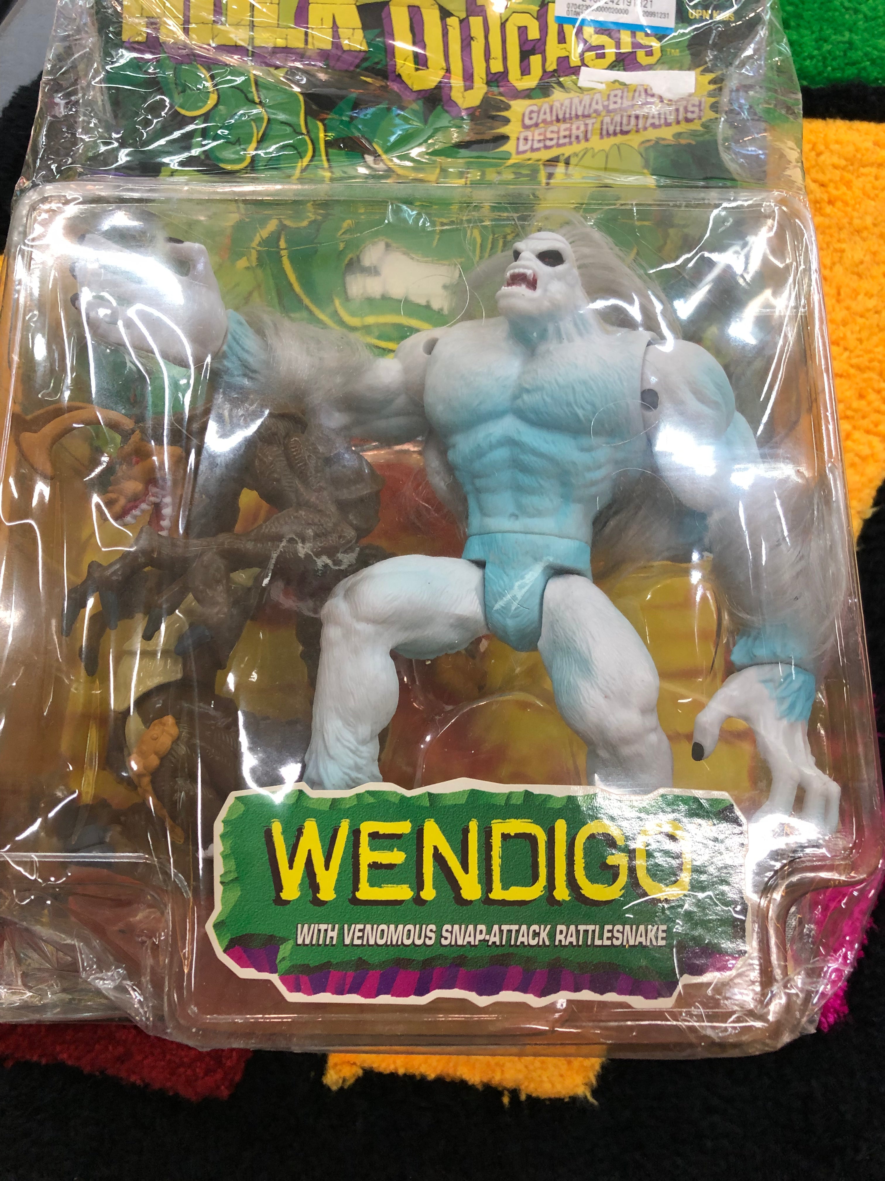 The incredible hulk outcasts Wendigo With venomous snap-Attack rattlesnake