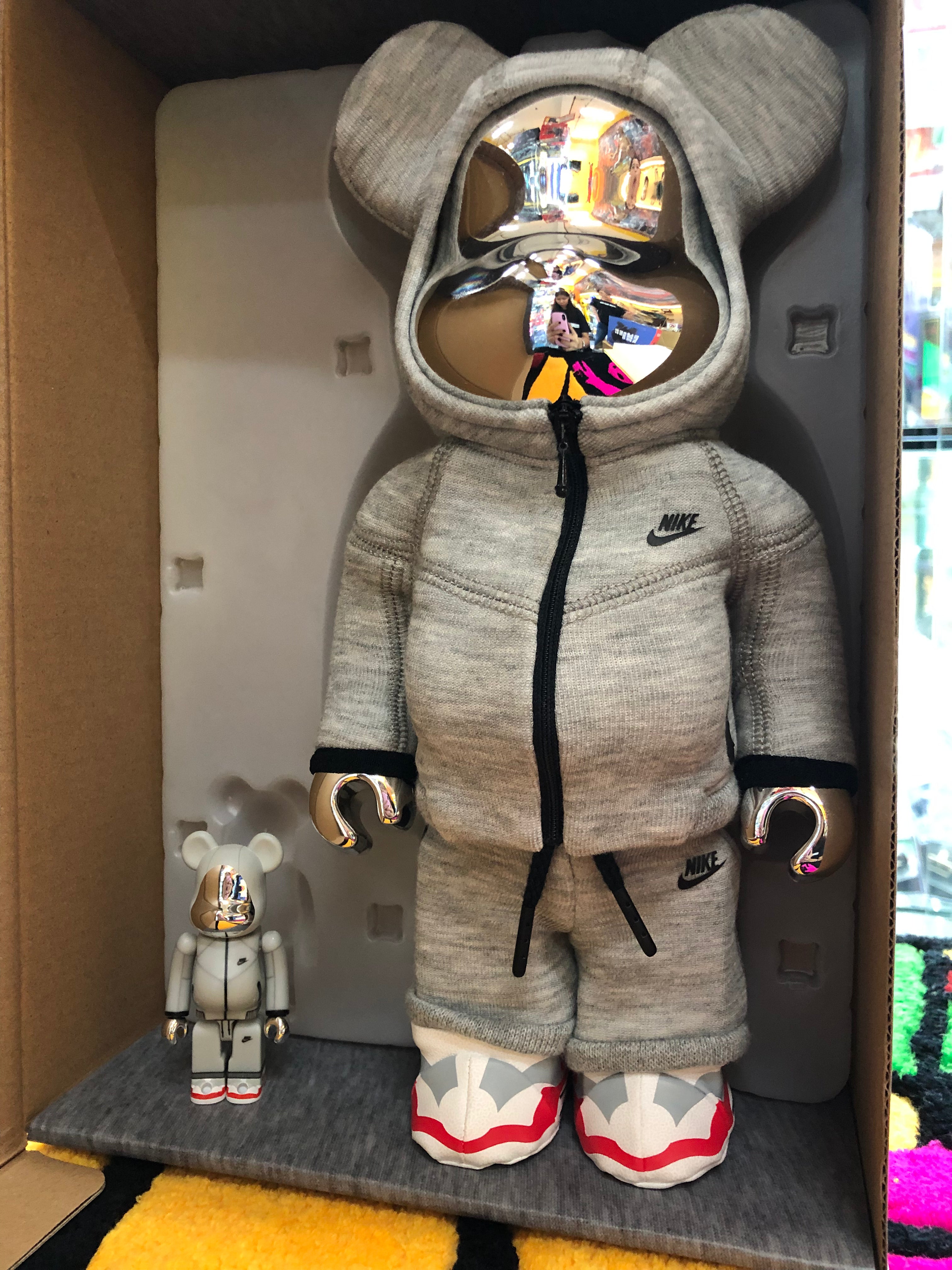 nike medicom toy bearbrick 400%