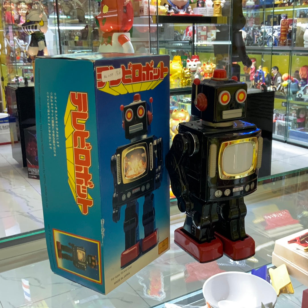 Junk Vintage Metal House Tv Robot