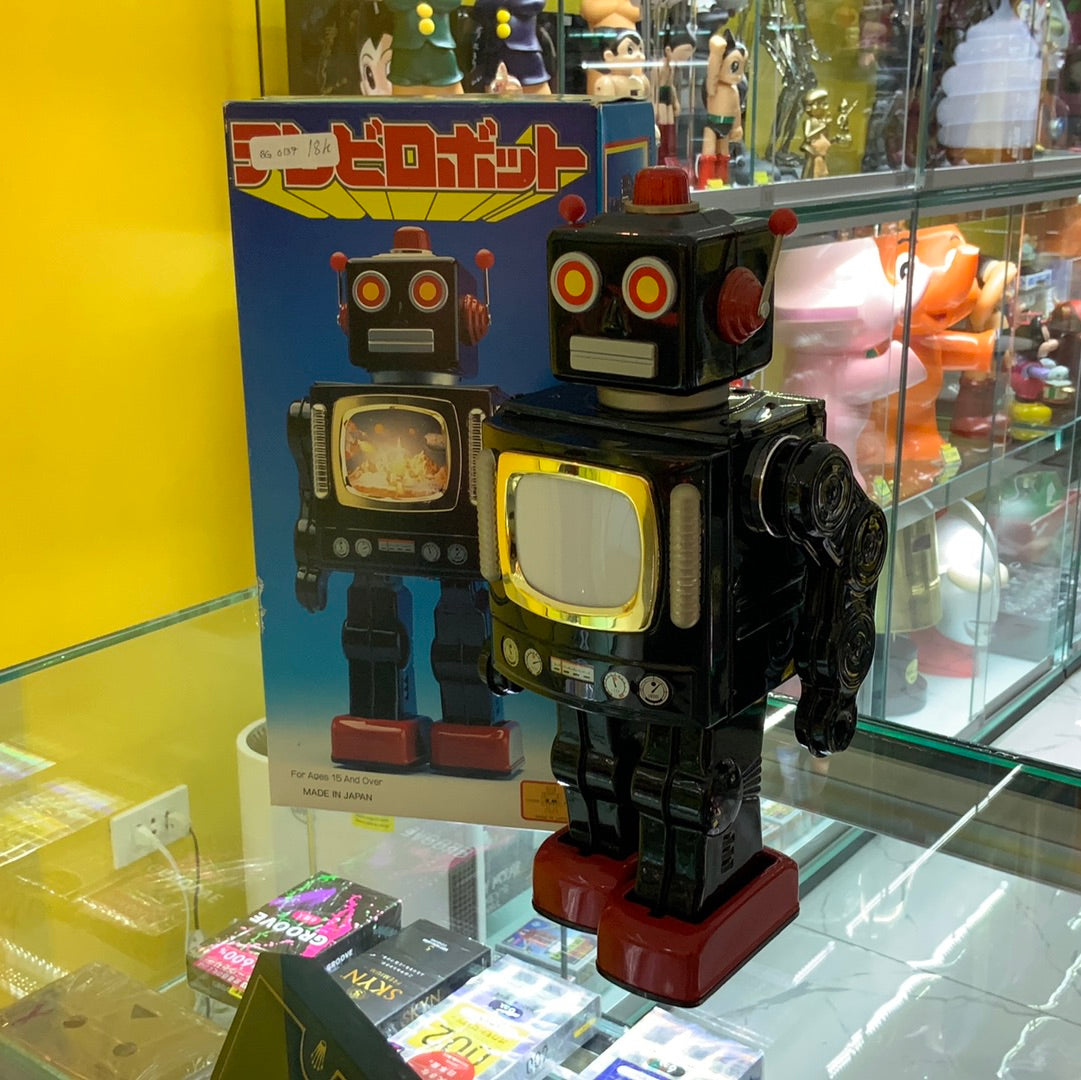 Junk Vintage Metal House Tv Robot