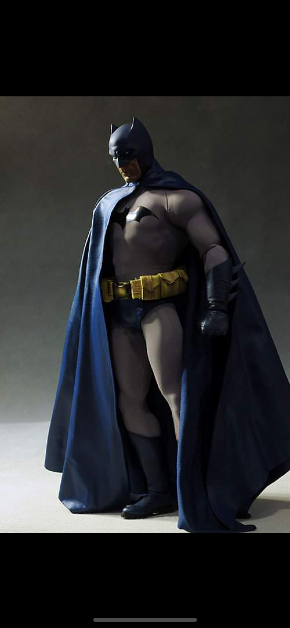 Rare SIDESHOW BATMAN SIXTH SCALE FIGURE