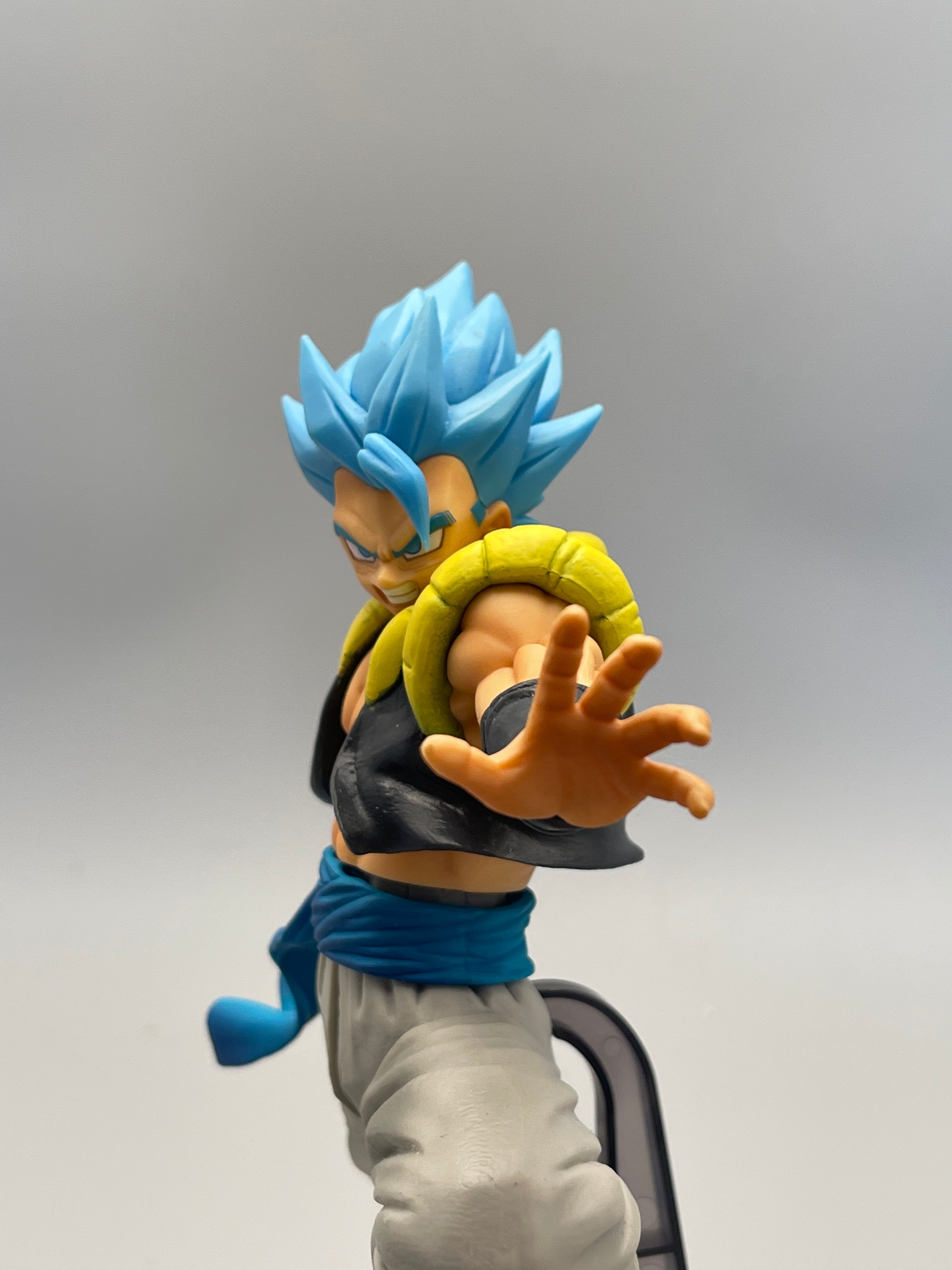 Gogeta SSGSS Figure Dragon Ball Super Movie Ultimate Soldiers